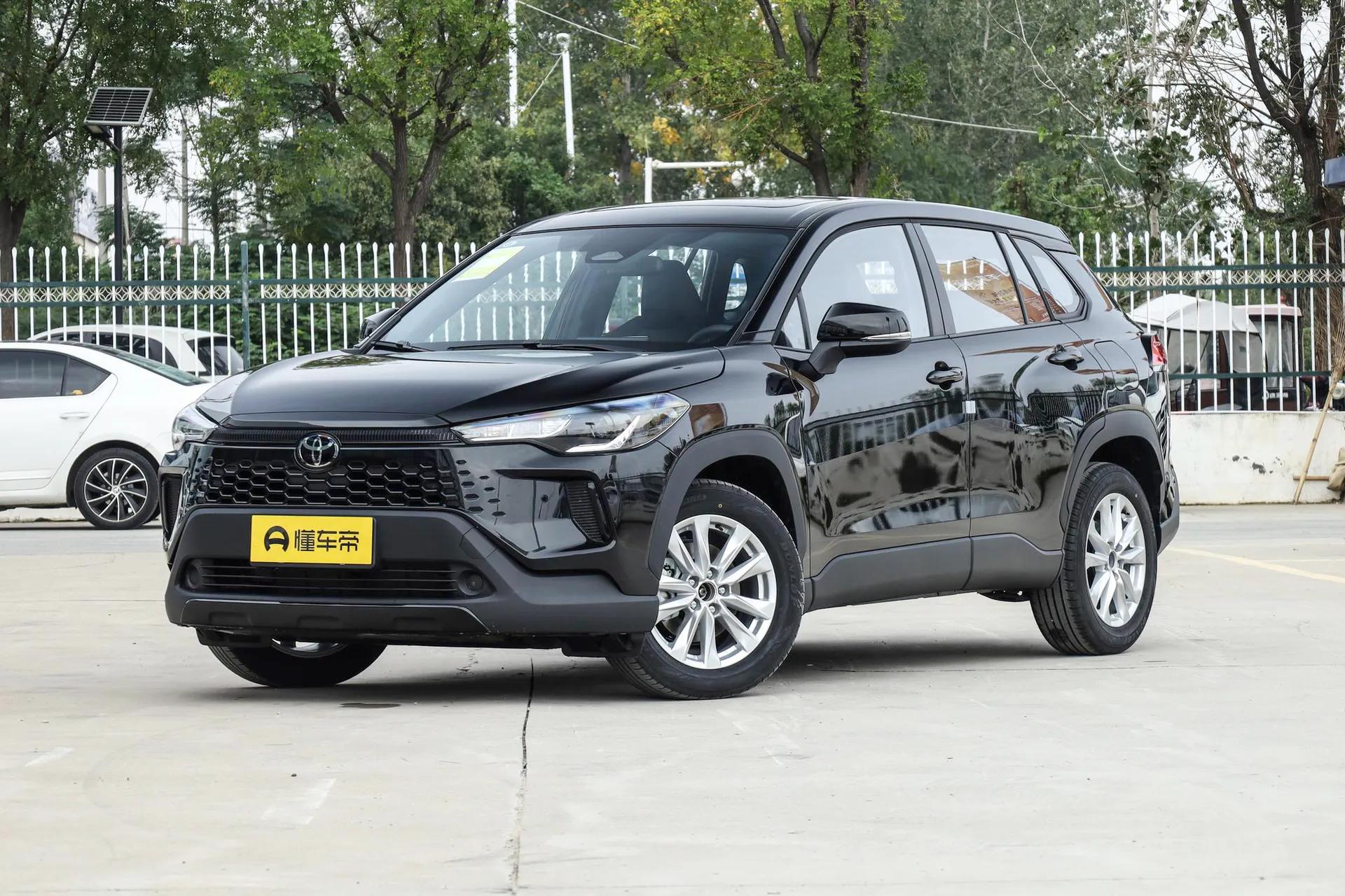  Corolla Regal 2.0L Hybrid Elite