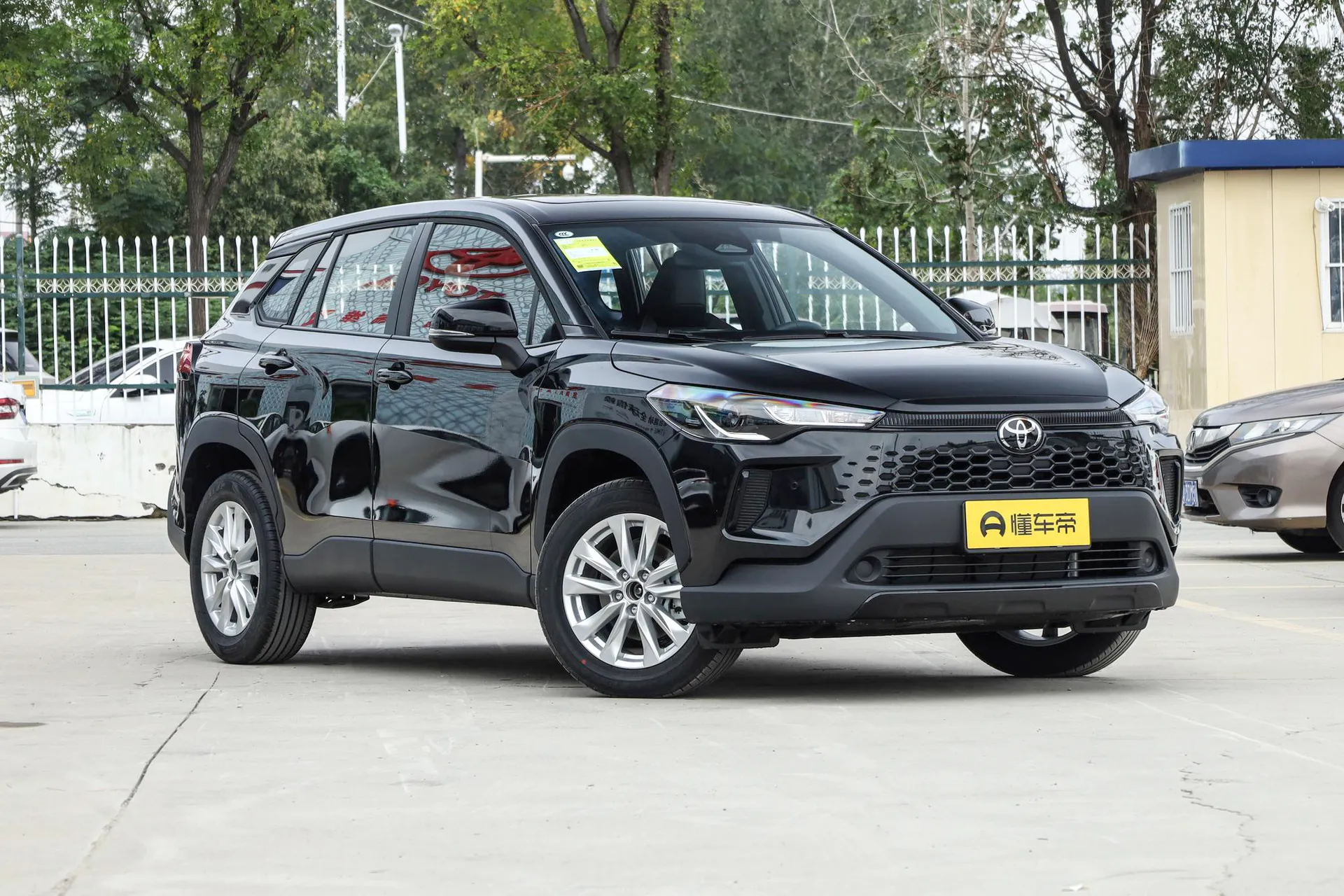  Corolla Regal 2.0L Hybrid Elite