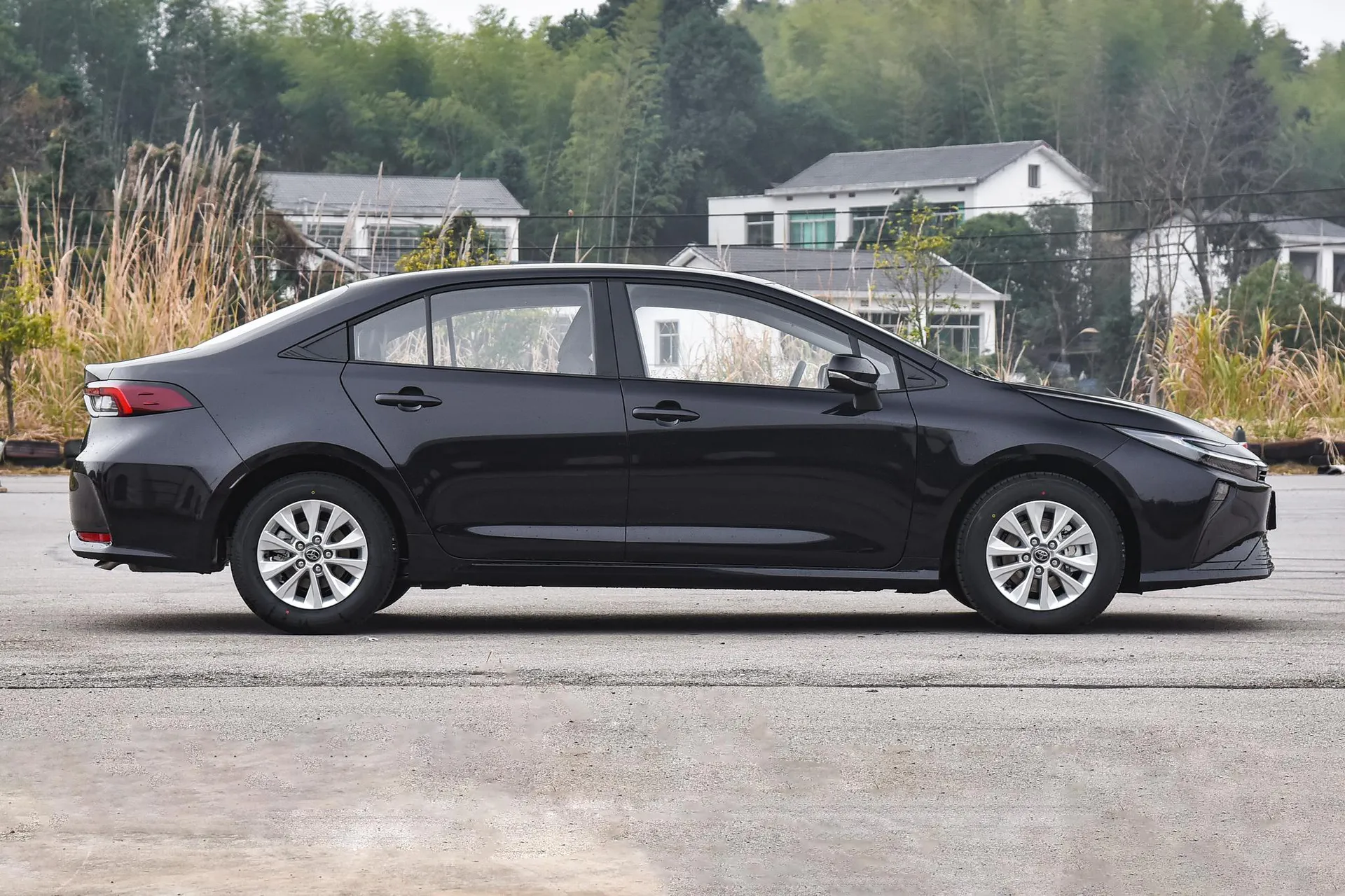  Corolla Hybrid 1.8L E-CVT Pioneer