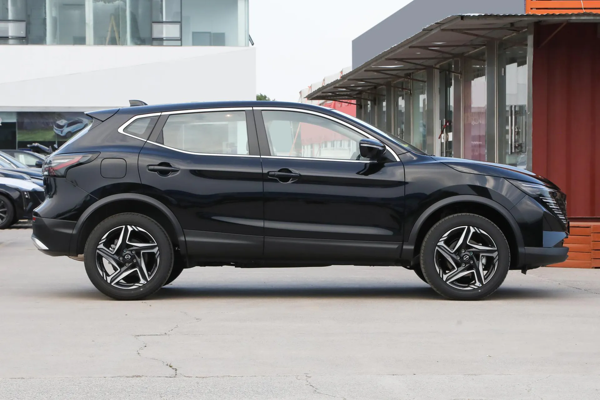 Qashqai Facelift Honor 2.0L CVT XV+ Leading