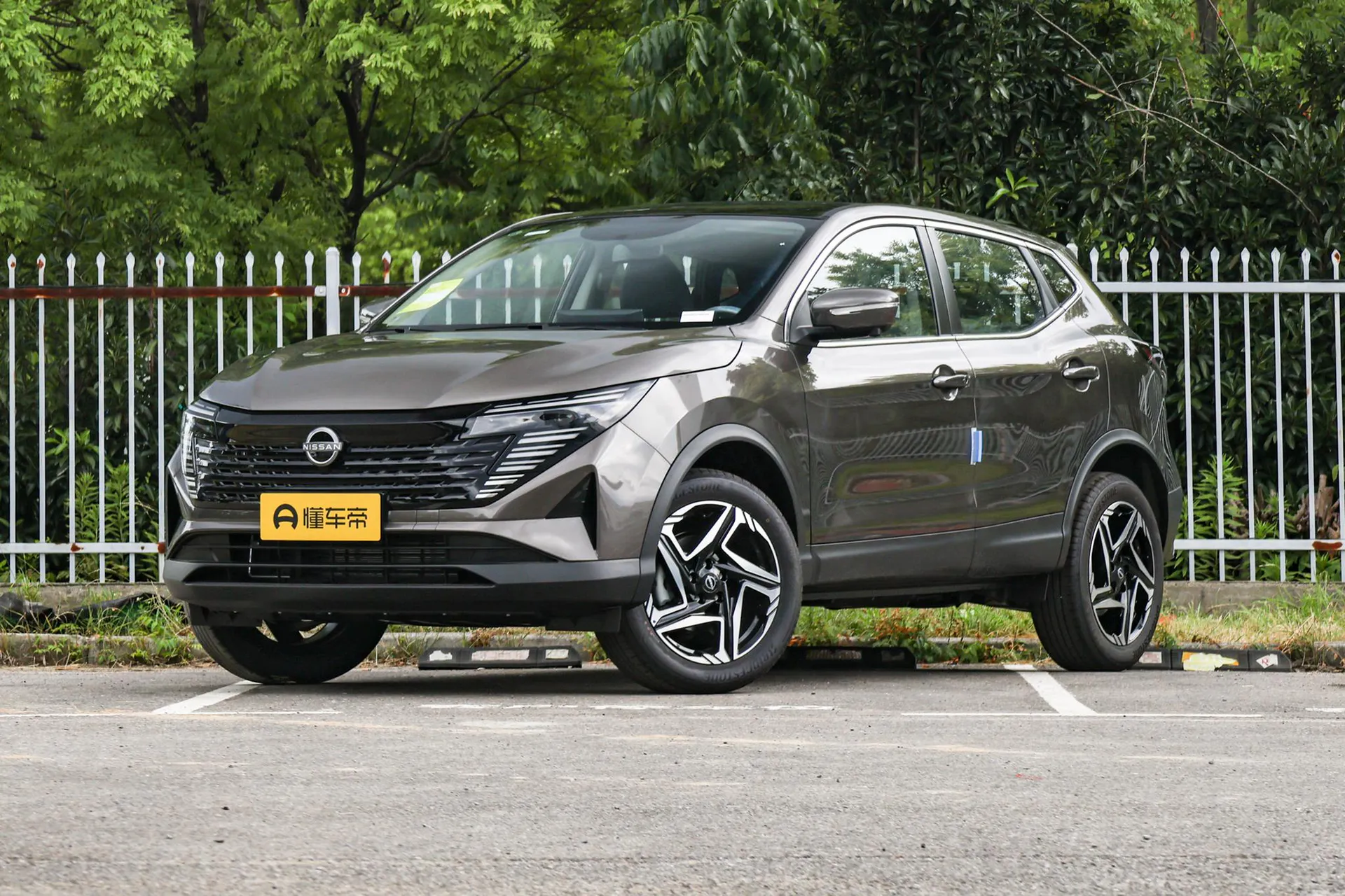  Qashqai Facelift Honor 2.0L CVT XV+ Leading