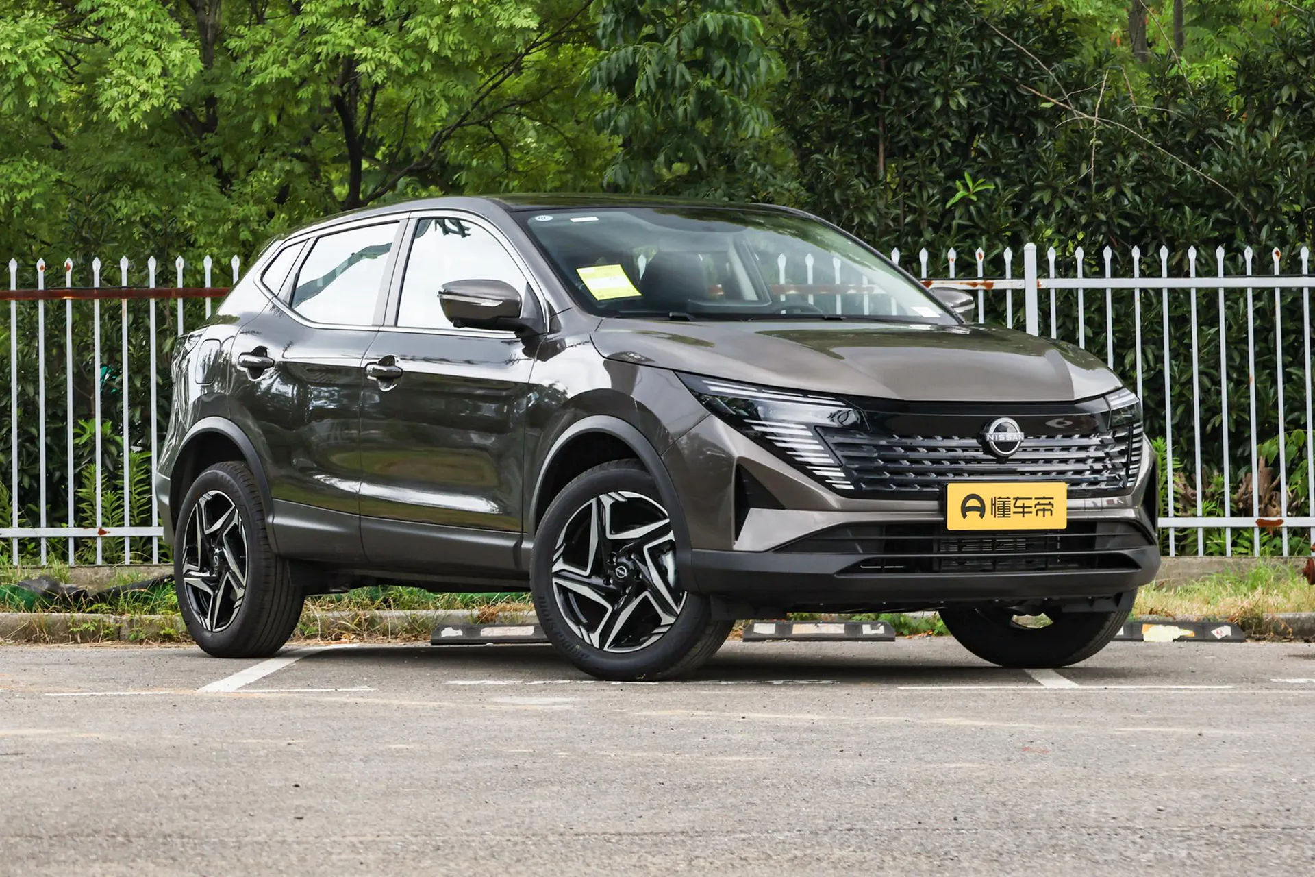  Qashqai Facelift Honor 2.0L CVT XV+ Leading