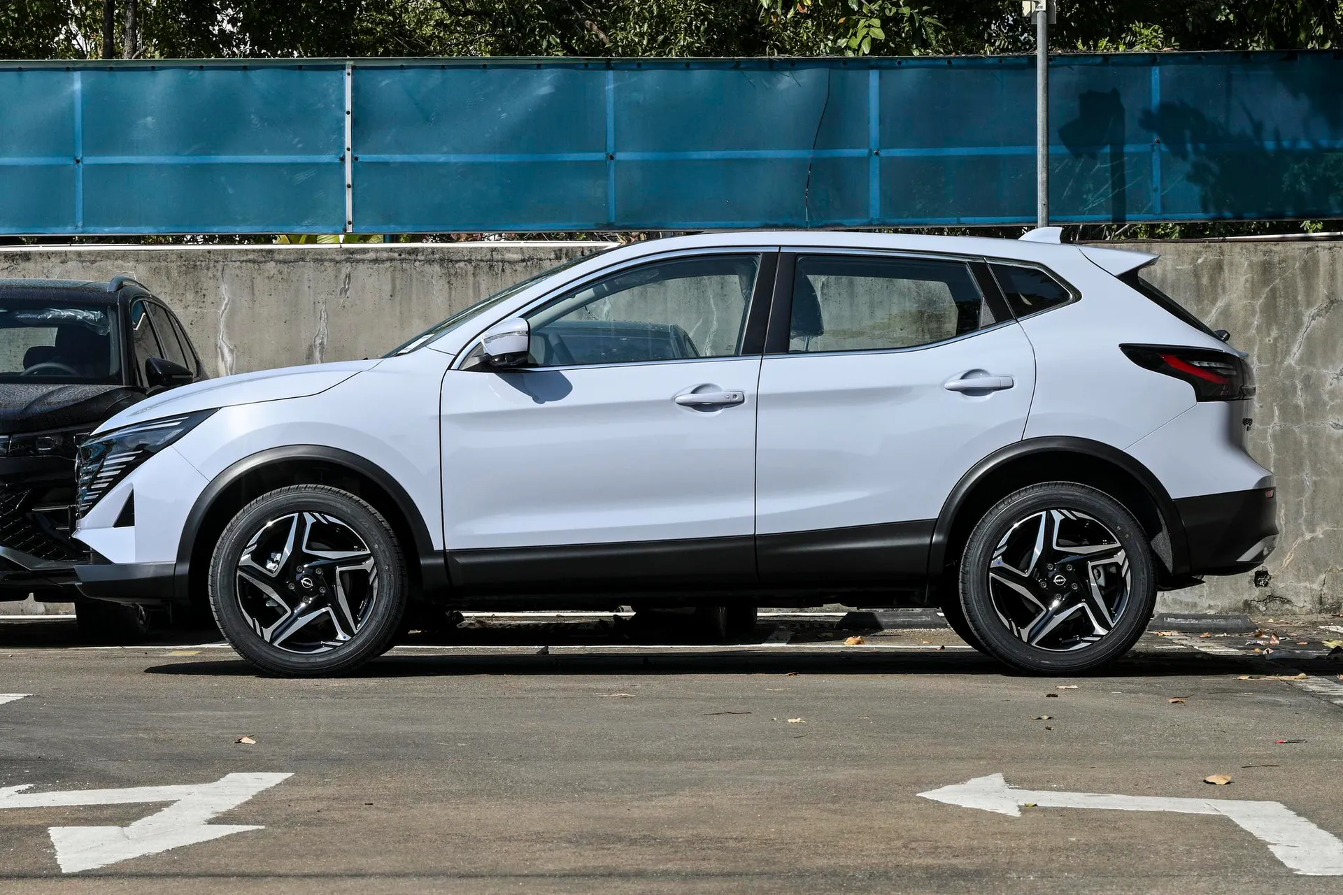  Qashqai Facelift Honor 2.0L CVT XV+ Leading