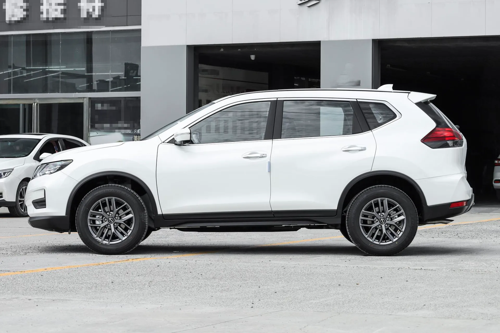  X-Trail Honor 2.0L FWD Leading