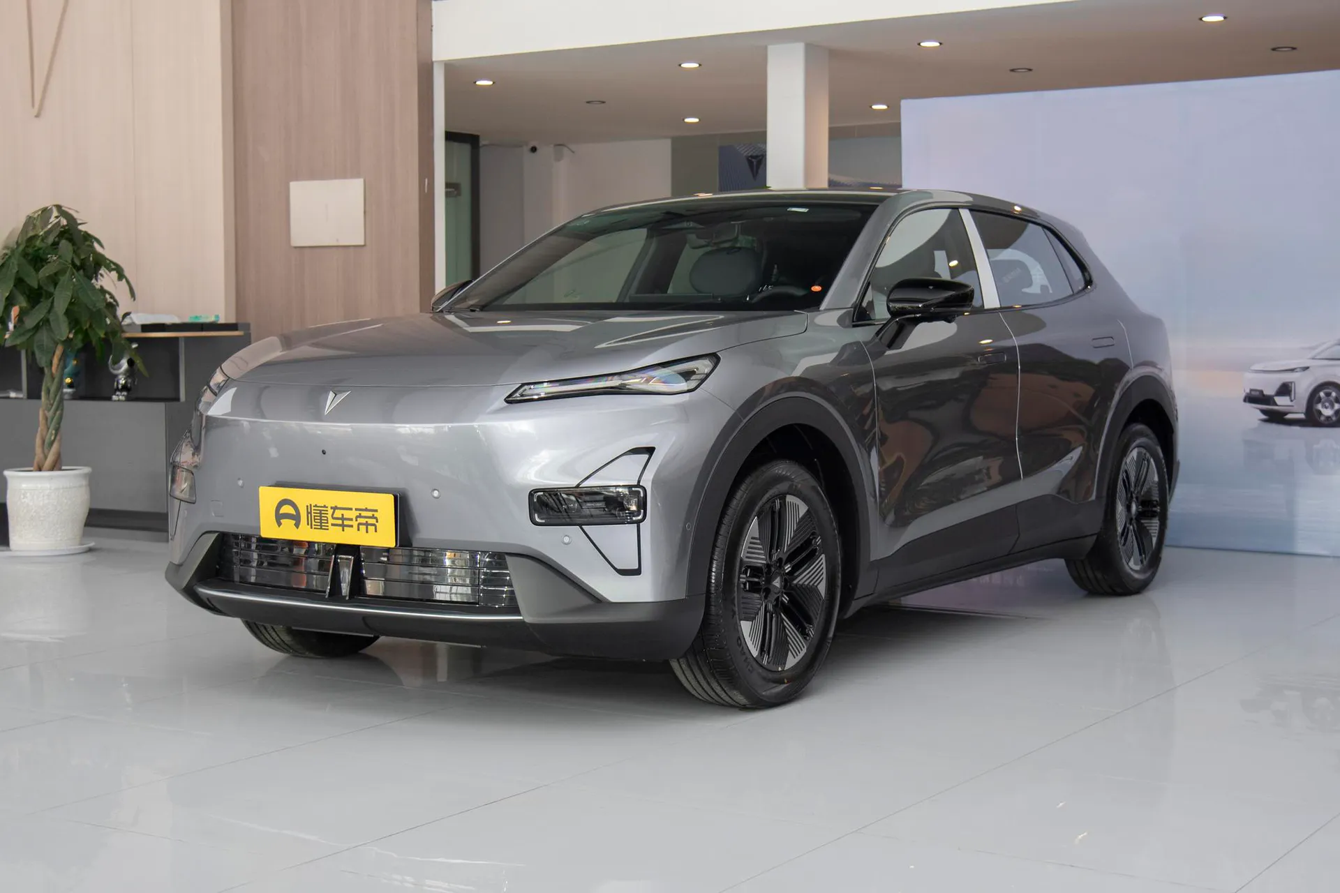 Внедорожник Deepal S05 520 Plus Pure EV (2026)