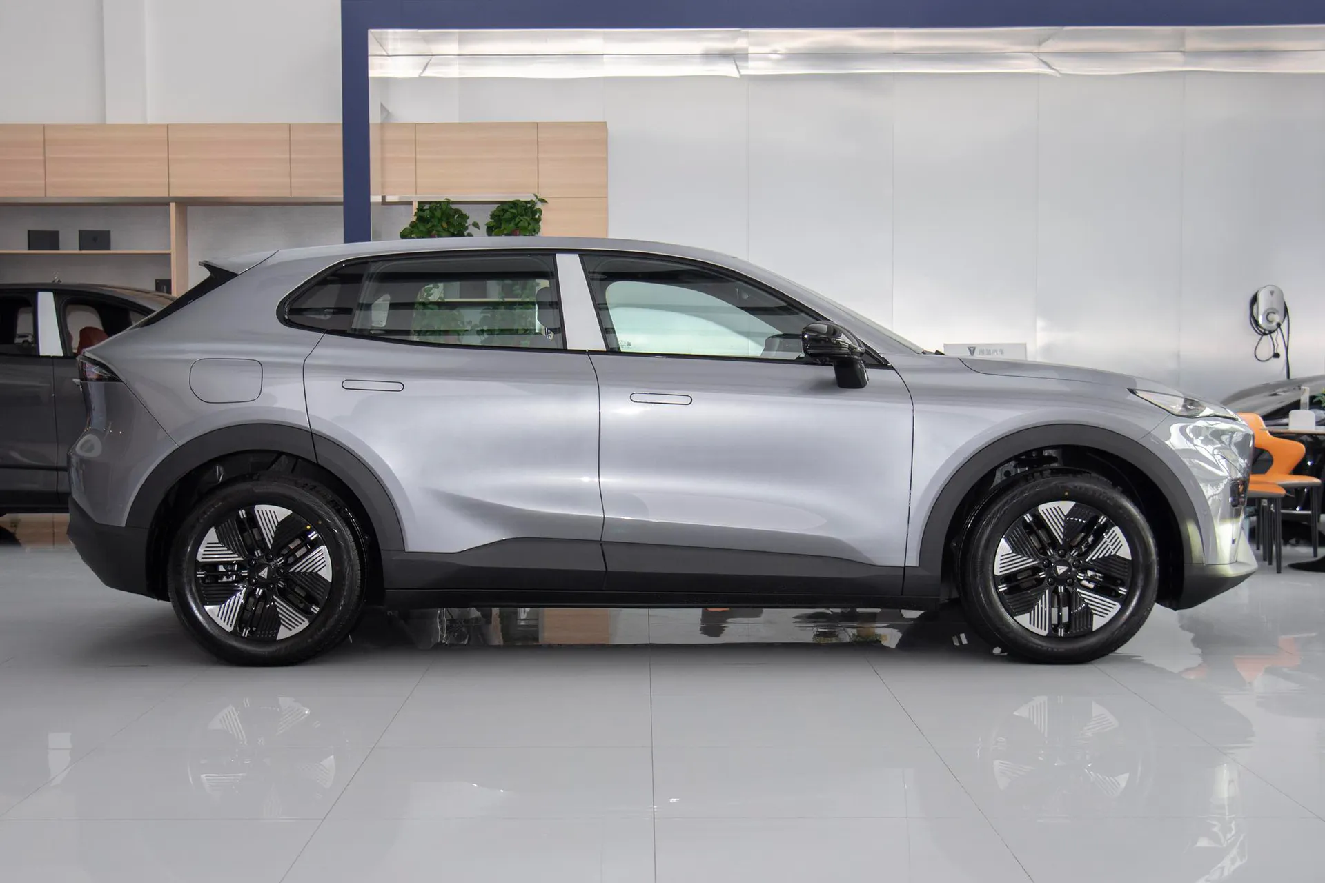  S05 520 Plus Pure EV