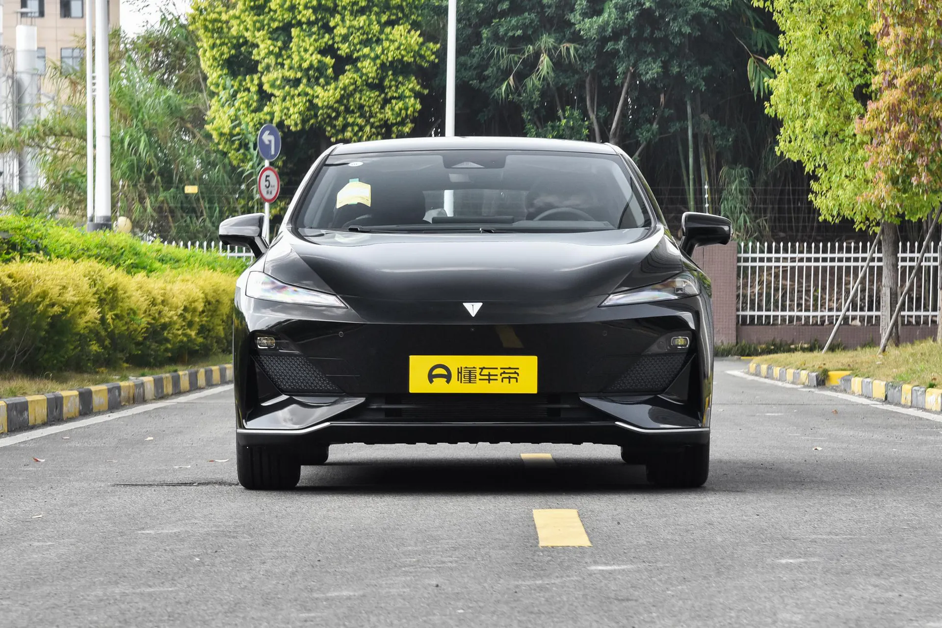  SL03 Facelift 530 Pure EV Elite