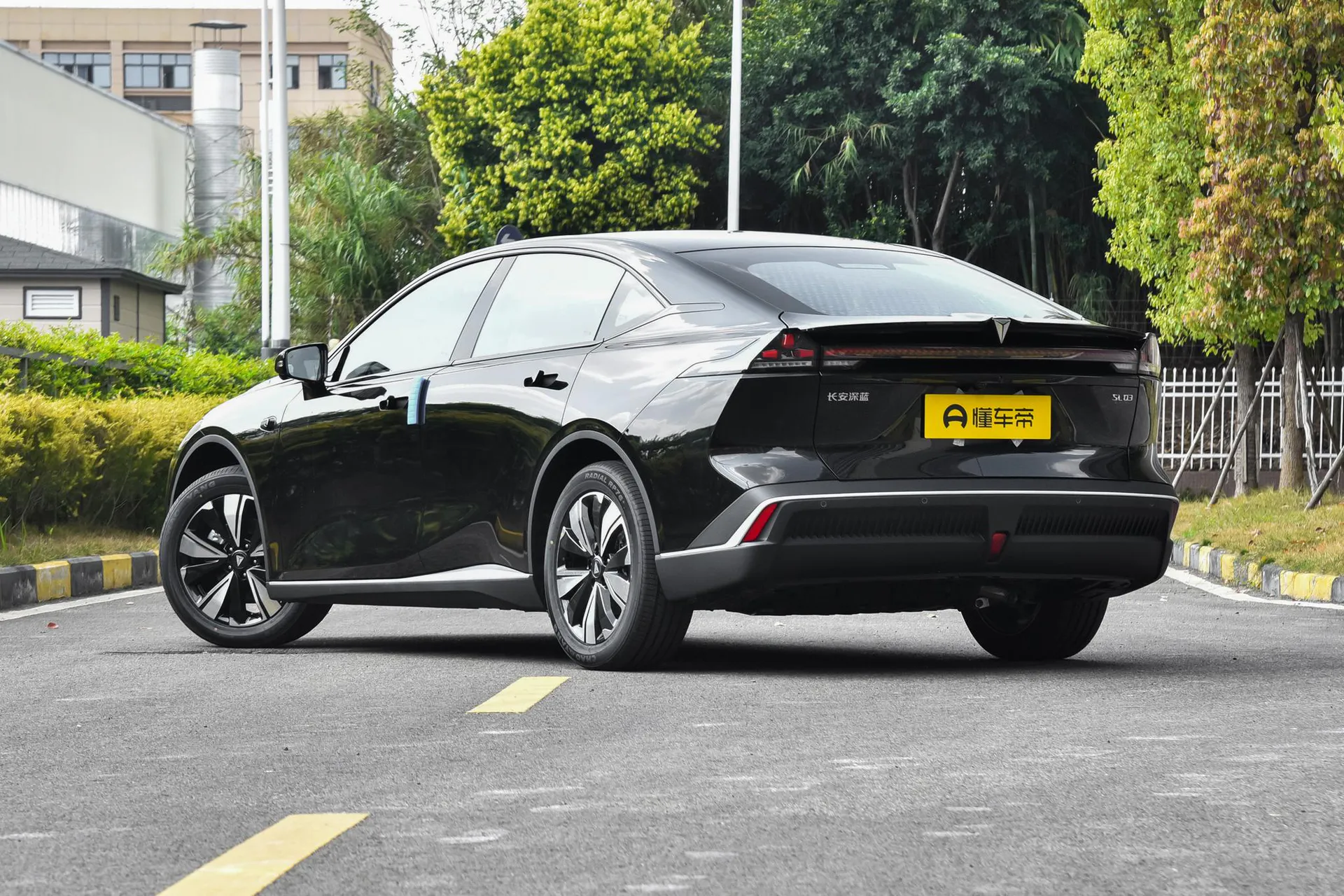  SL03 Facelift 530 Pure EV Elite