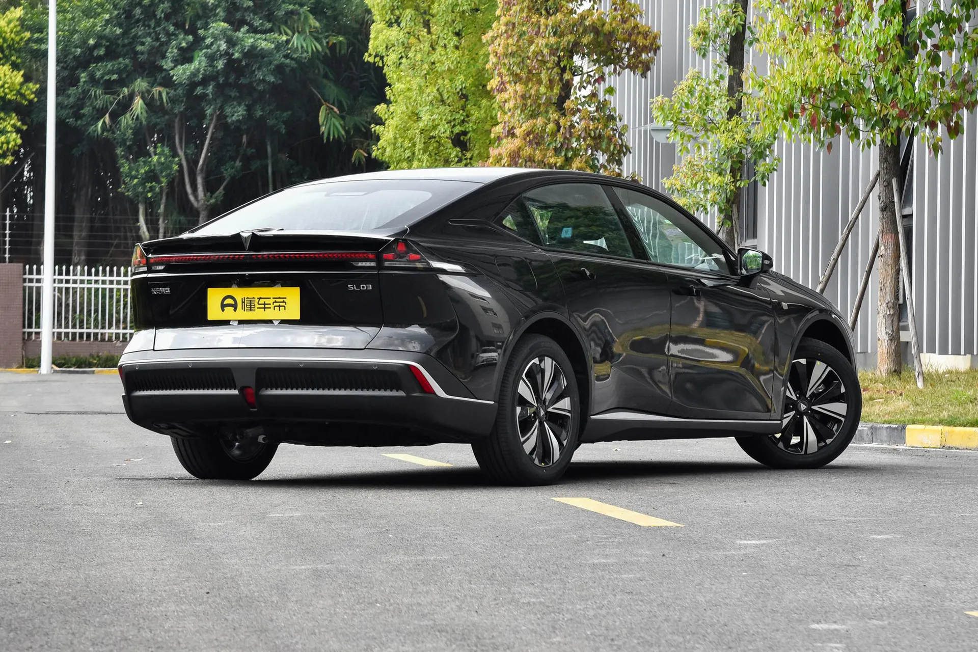  SL03 Facelift 530 Pure EV Elite