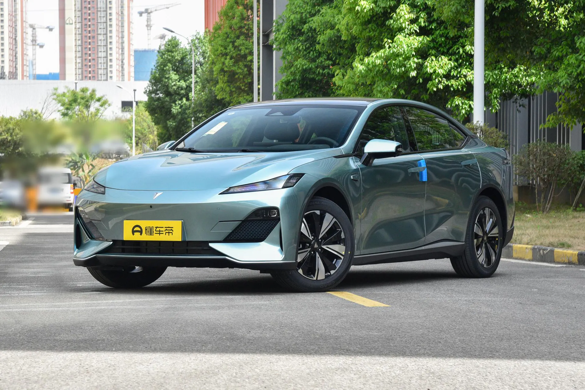  SL03 Facelift 530 Pure EV Elite