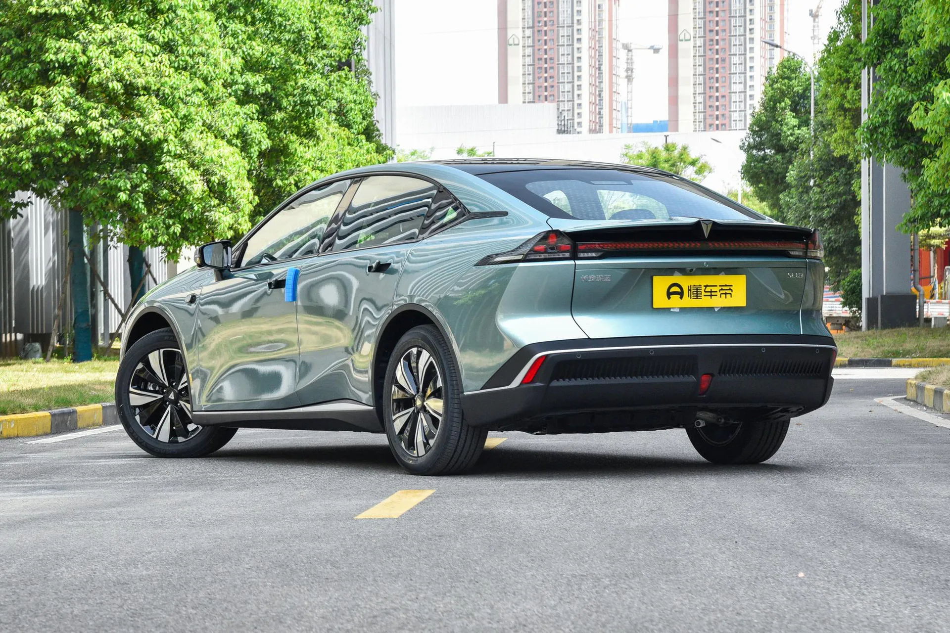  SL03 Facelift 530 Pure EV Elite