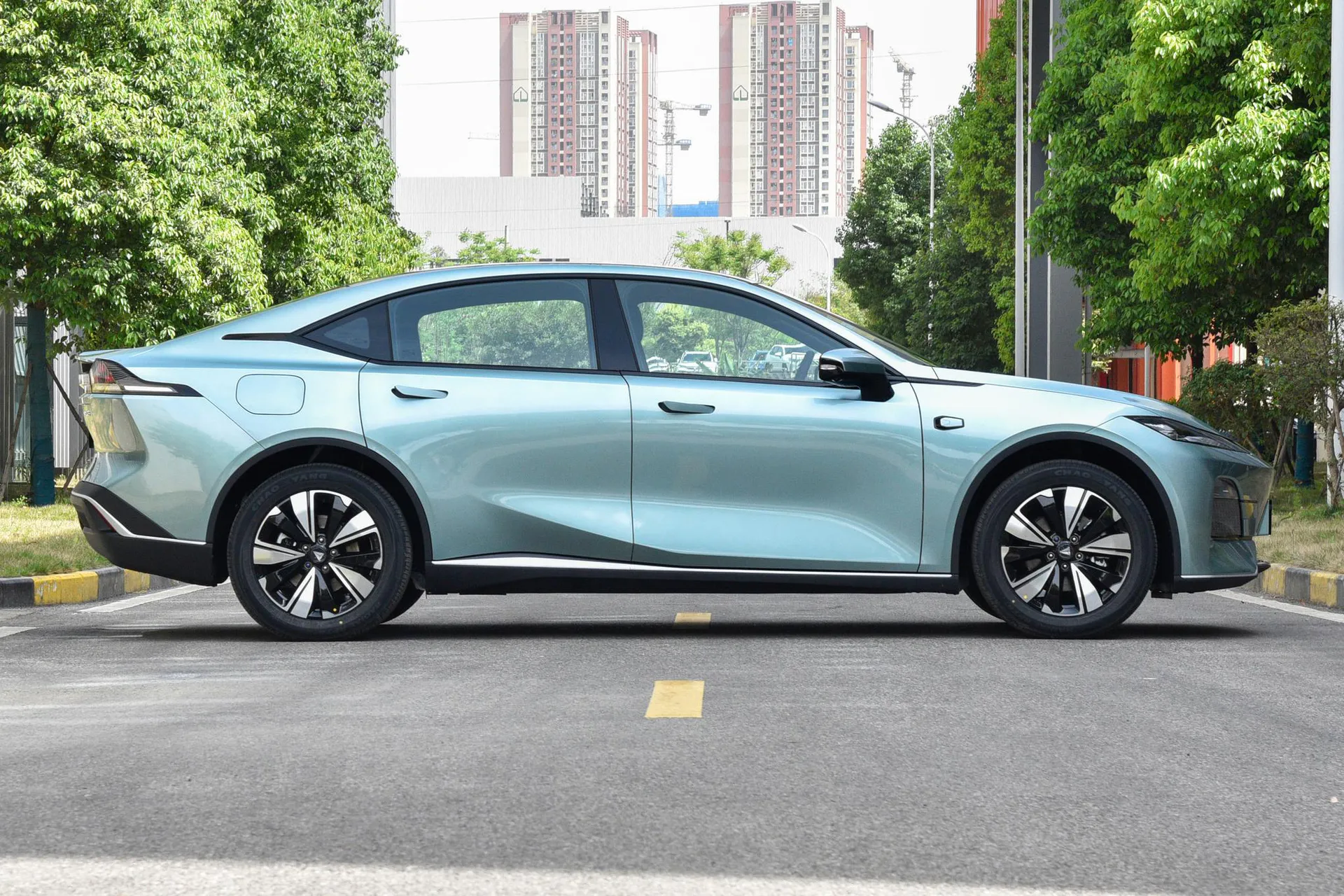  SL03 Facelift 530 Pure EV Elite