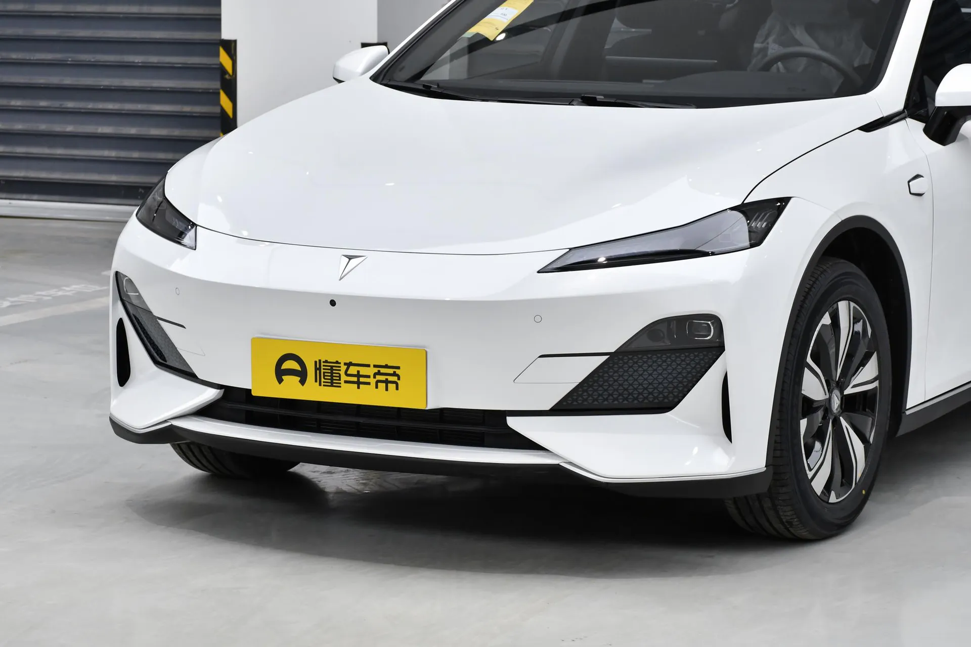  SL03 Facelift 530 Pure EV Elite