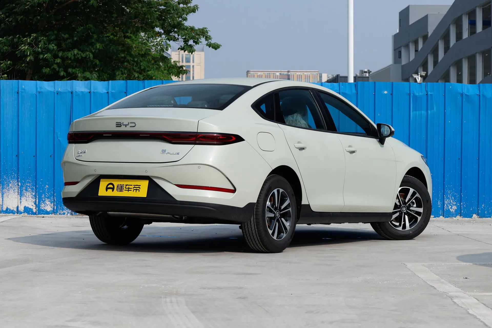  Qin Plus DM-i 210 KM Progressive