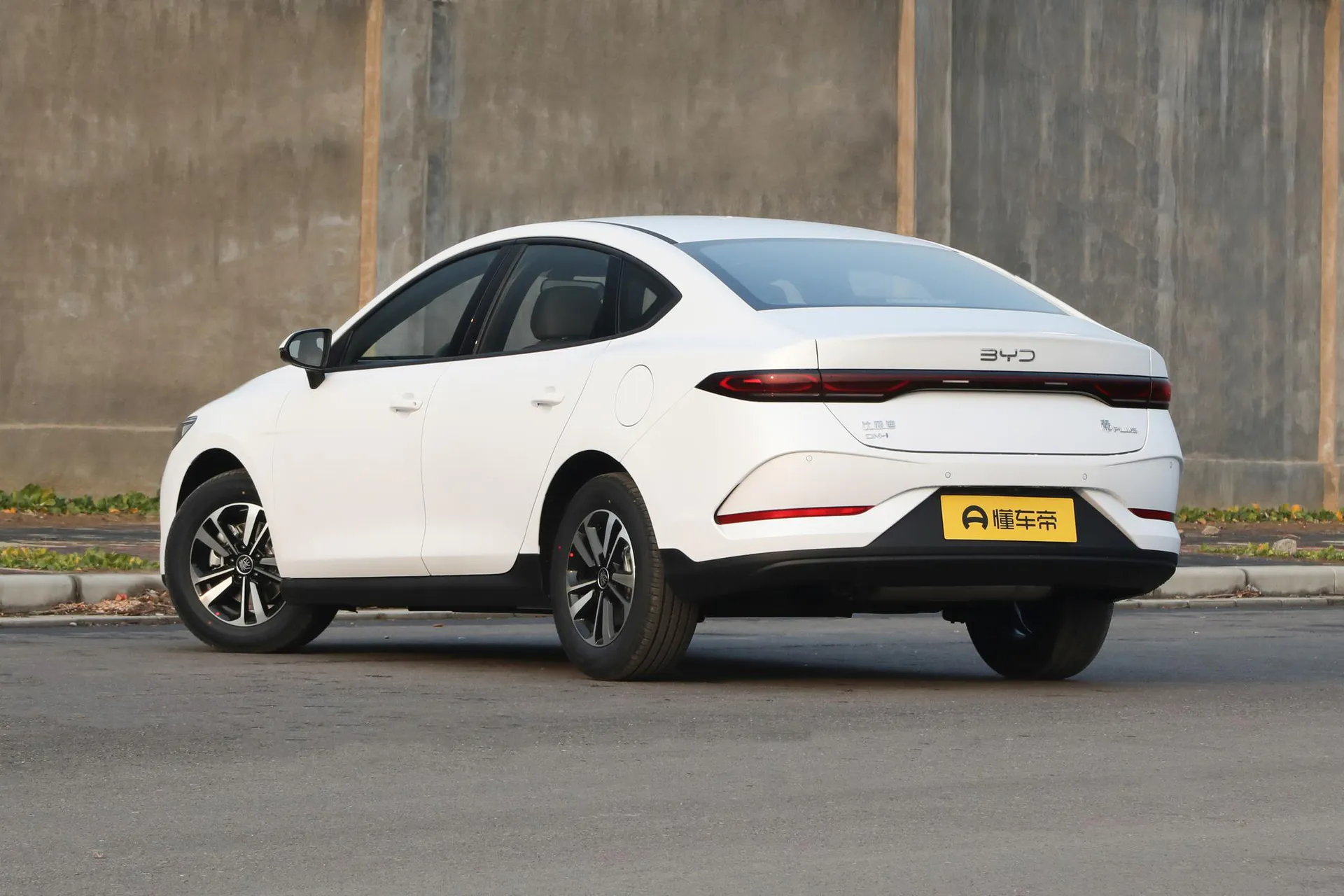  Qin Plus DM-i 210 KM Progressive