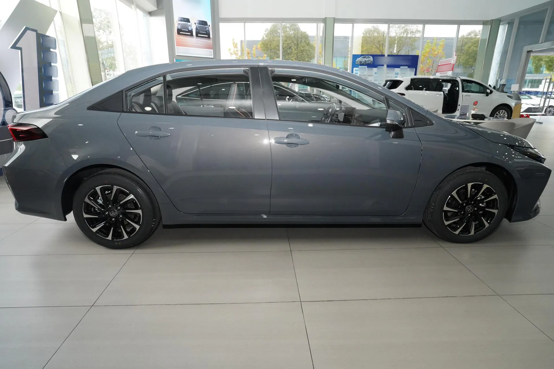  Corolla Hybrid 1.8L E-CVT Elite