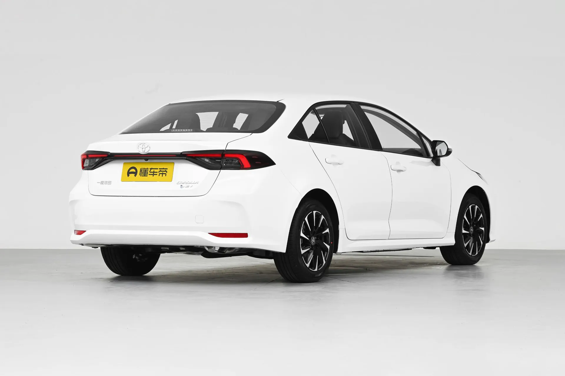  Corolla Hybrid 1.8L E-CVT Elite