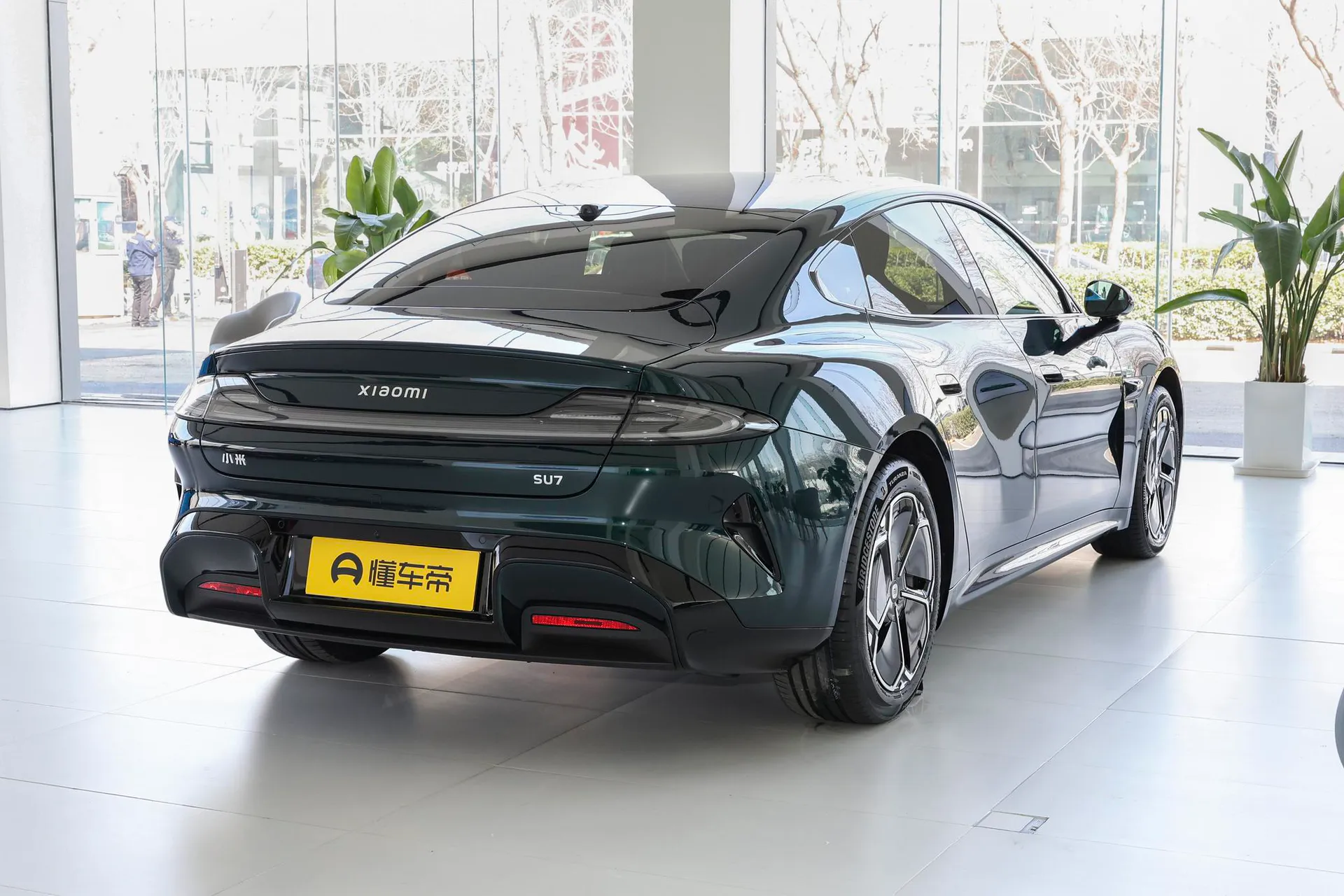  SU7 RWD Standard