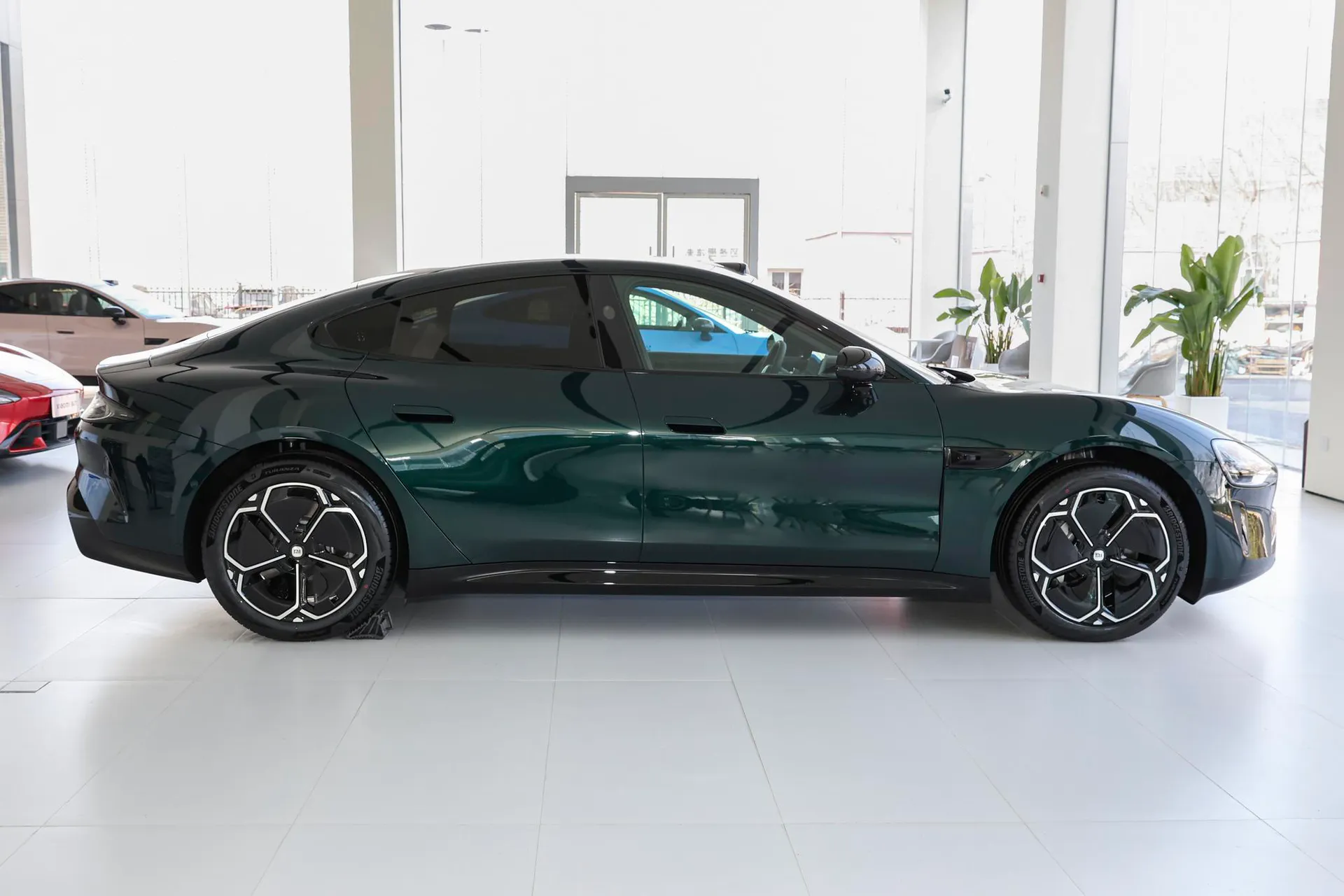  SU7 RWD Standard