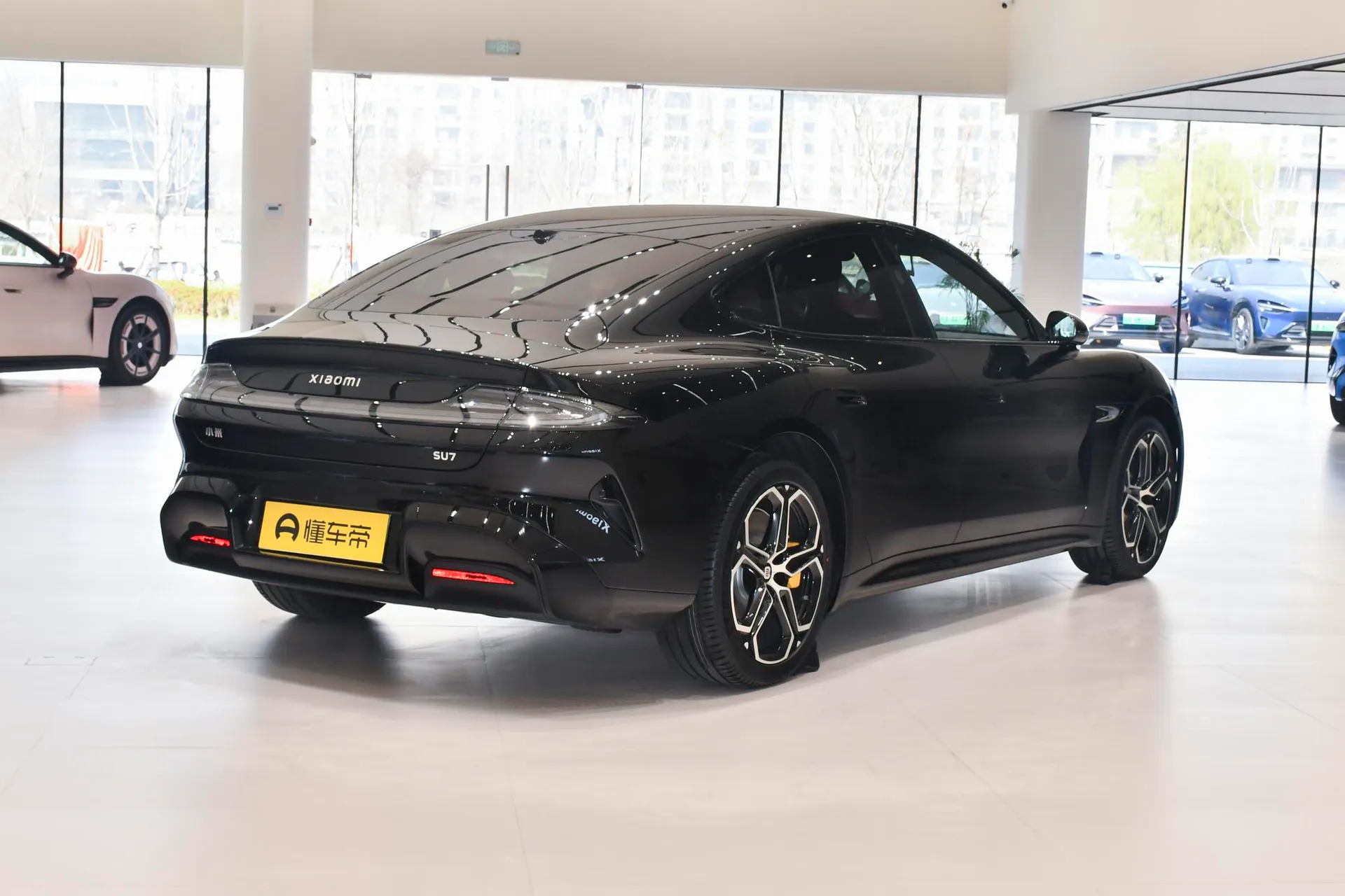  SU7 RWD Pro