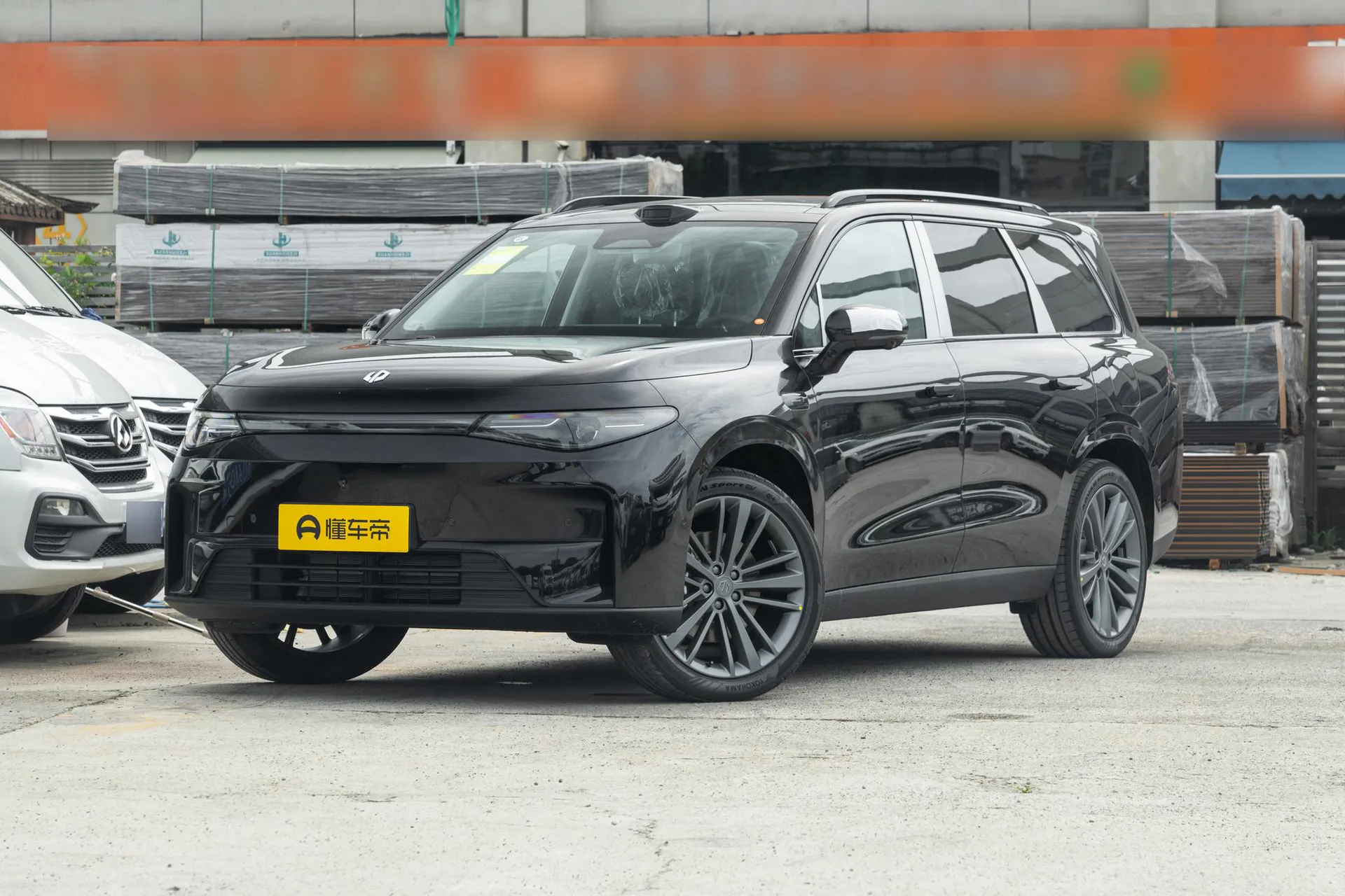  C16 Pure EV 630 LiDAR 6-Seater