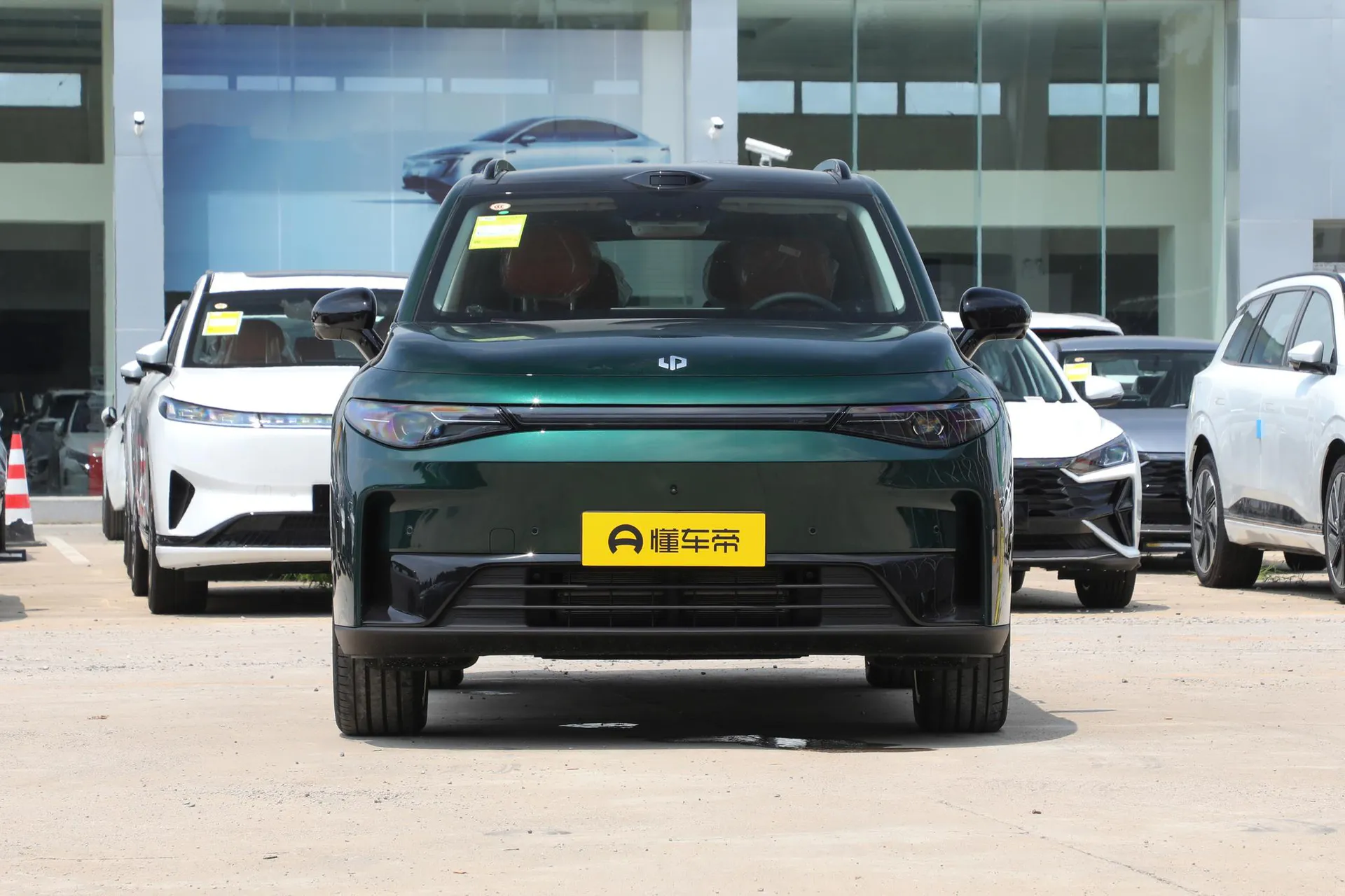  C16 Pure EV 630 LiDAR 6-Seater