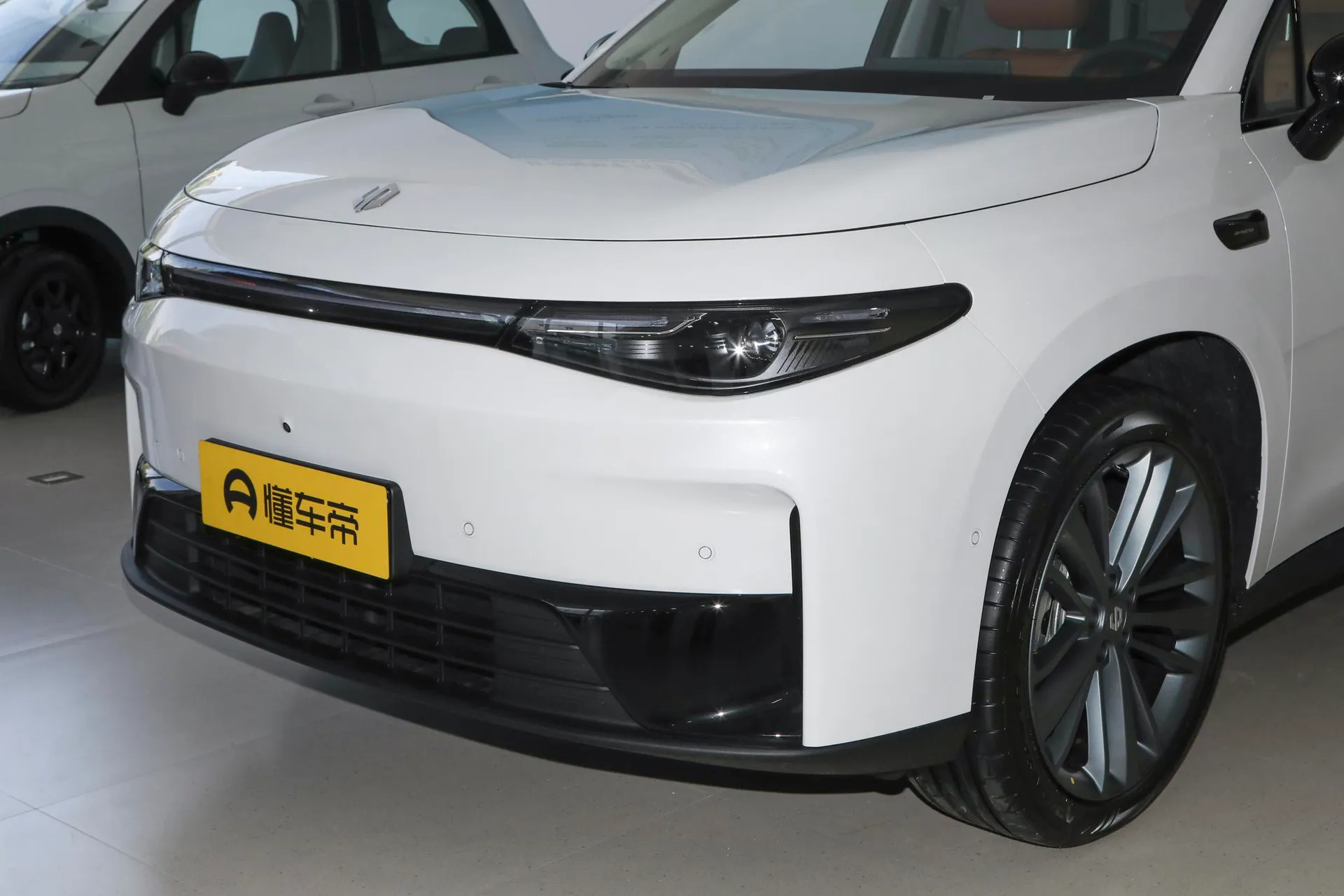  C16 Pure EV 630 LiDAR 6-Seater