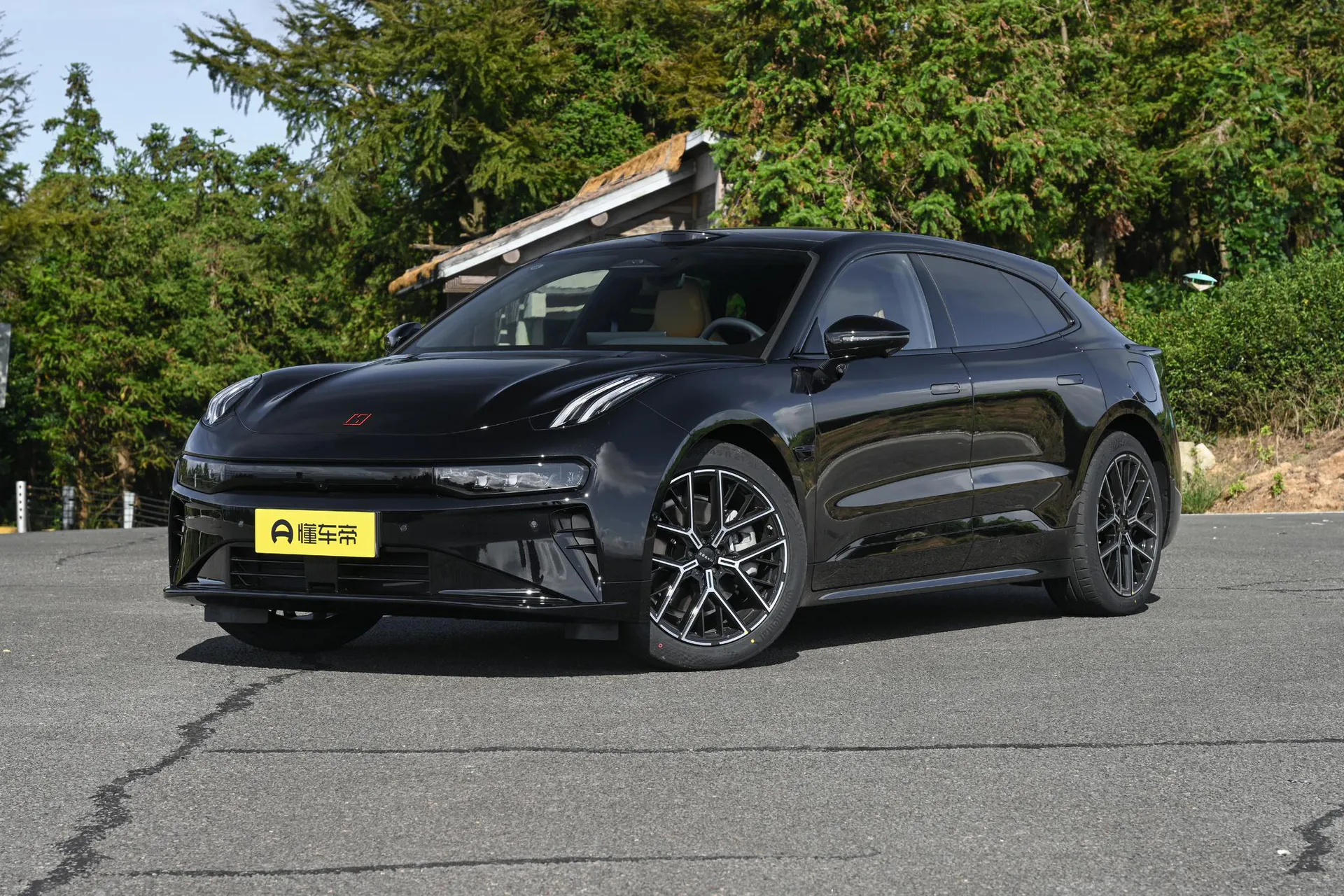  001 Ultra 103kWh AWD