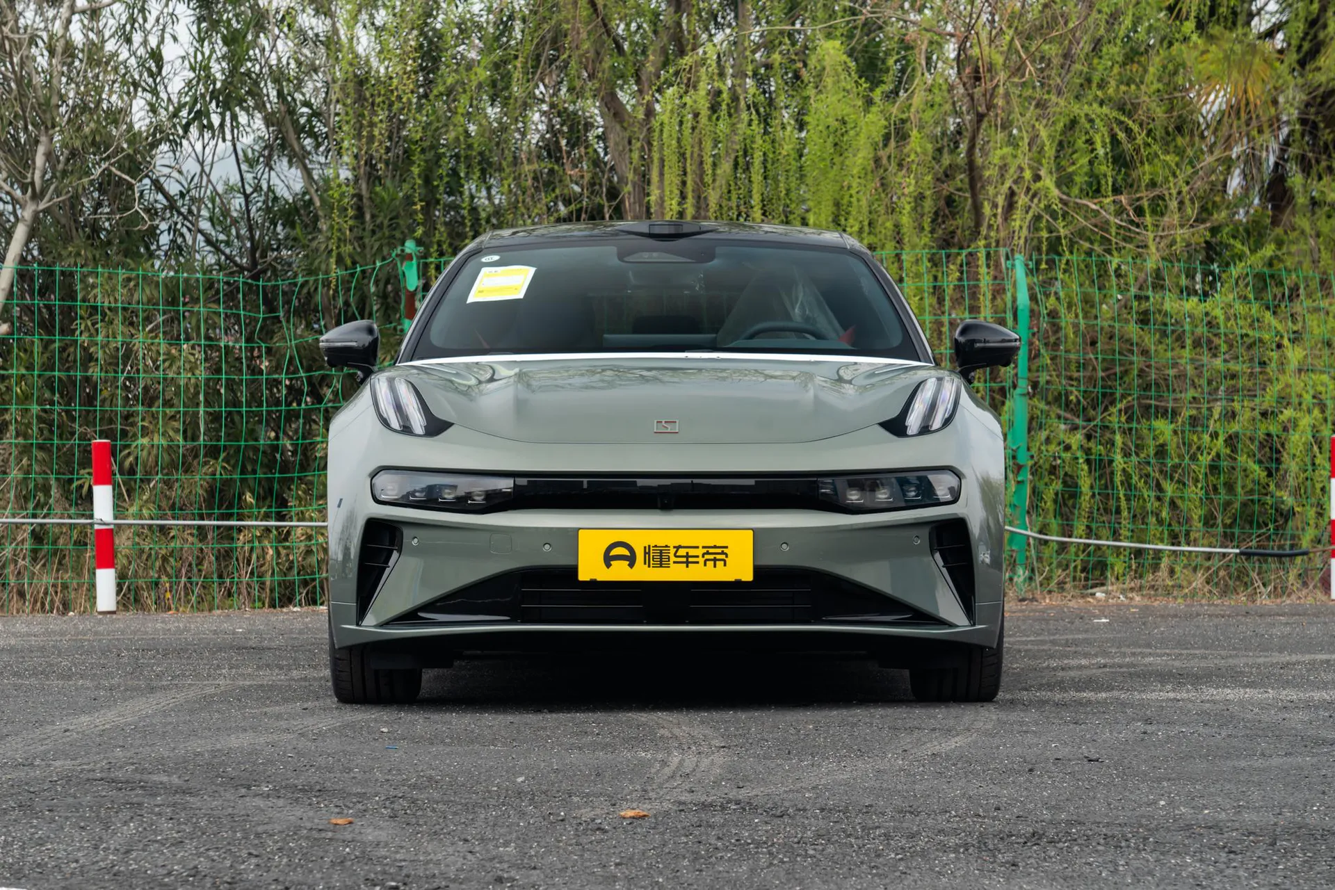  001 Ultra 103kWh AWD