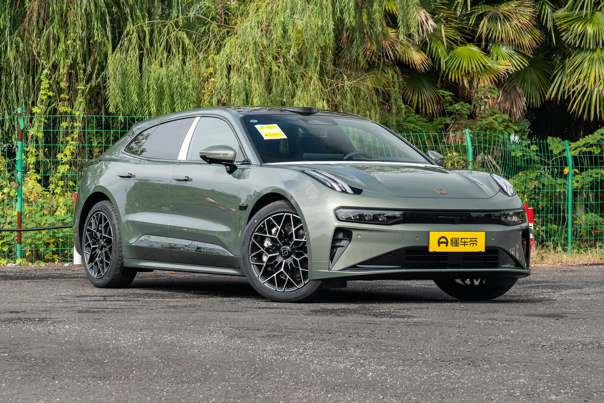  001 Ultra 103kWh AWD