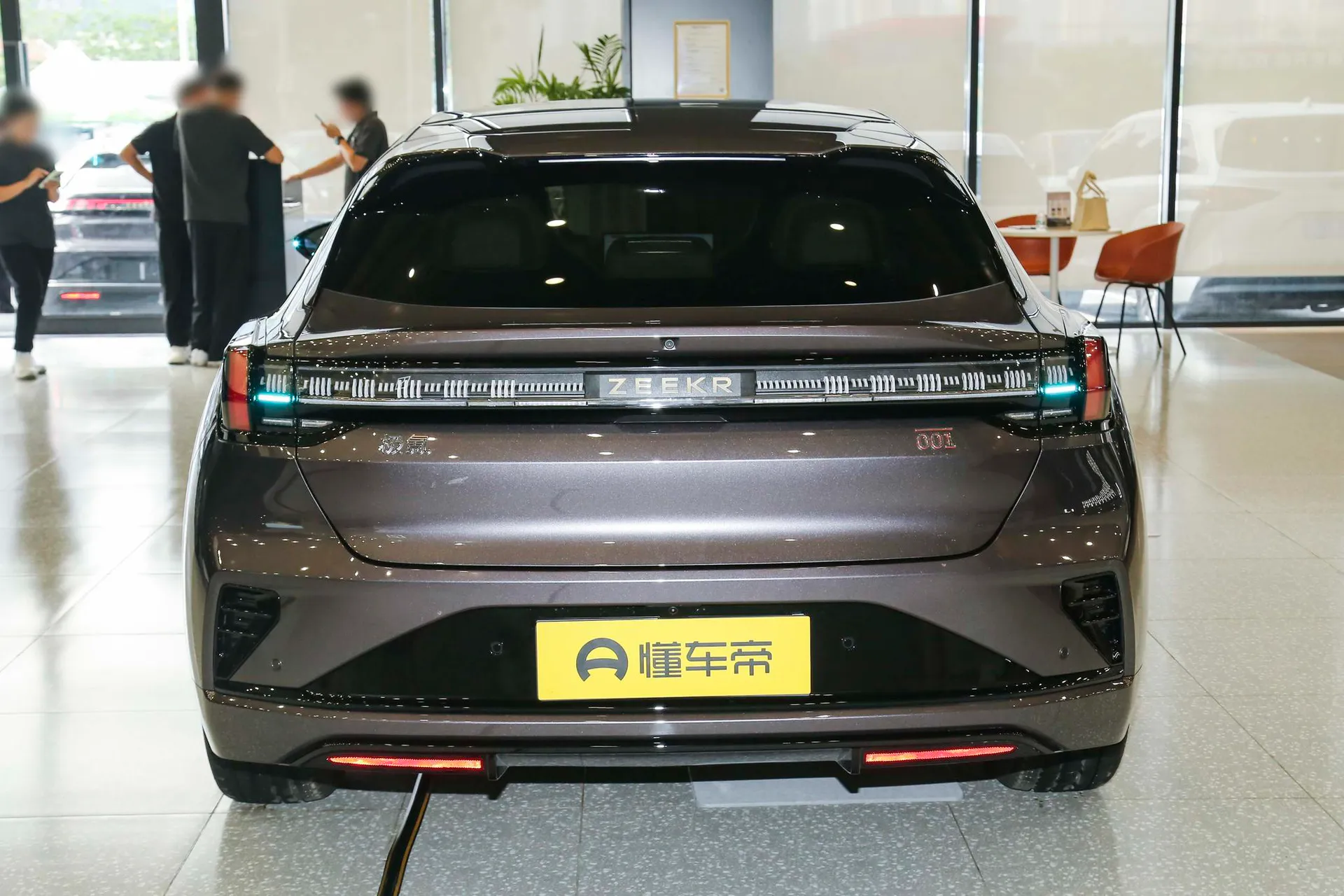  001 Ultra 103kWh AWD