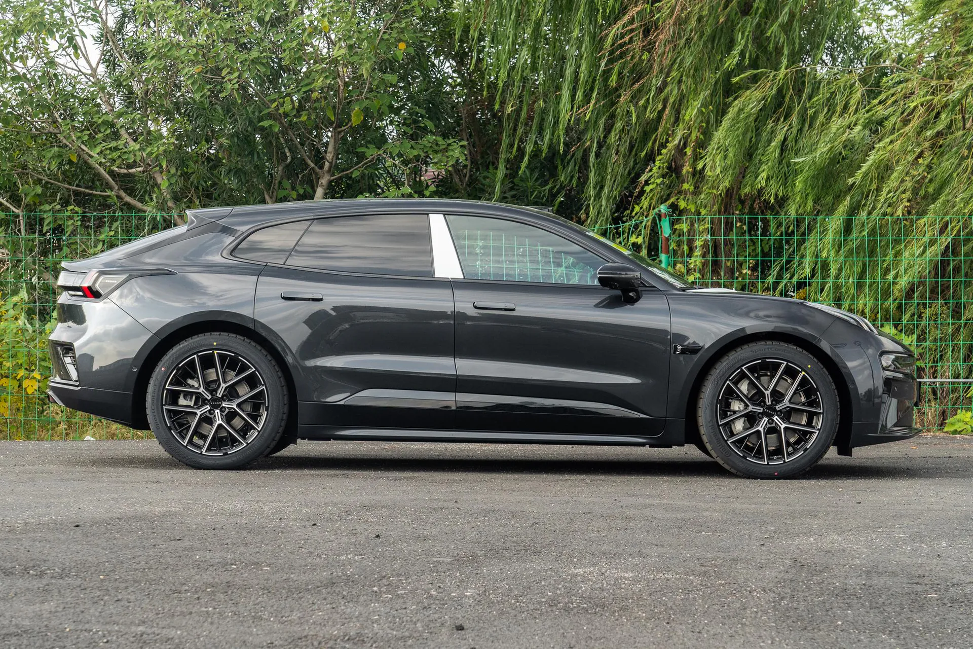  001 Ultra 103kWh AWD