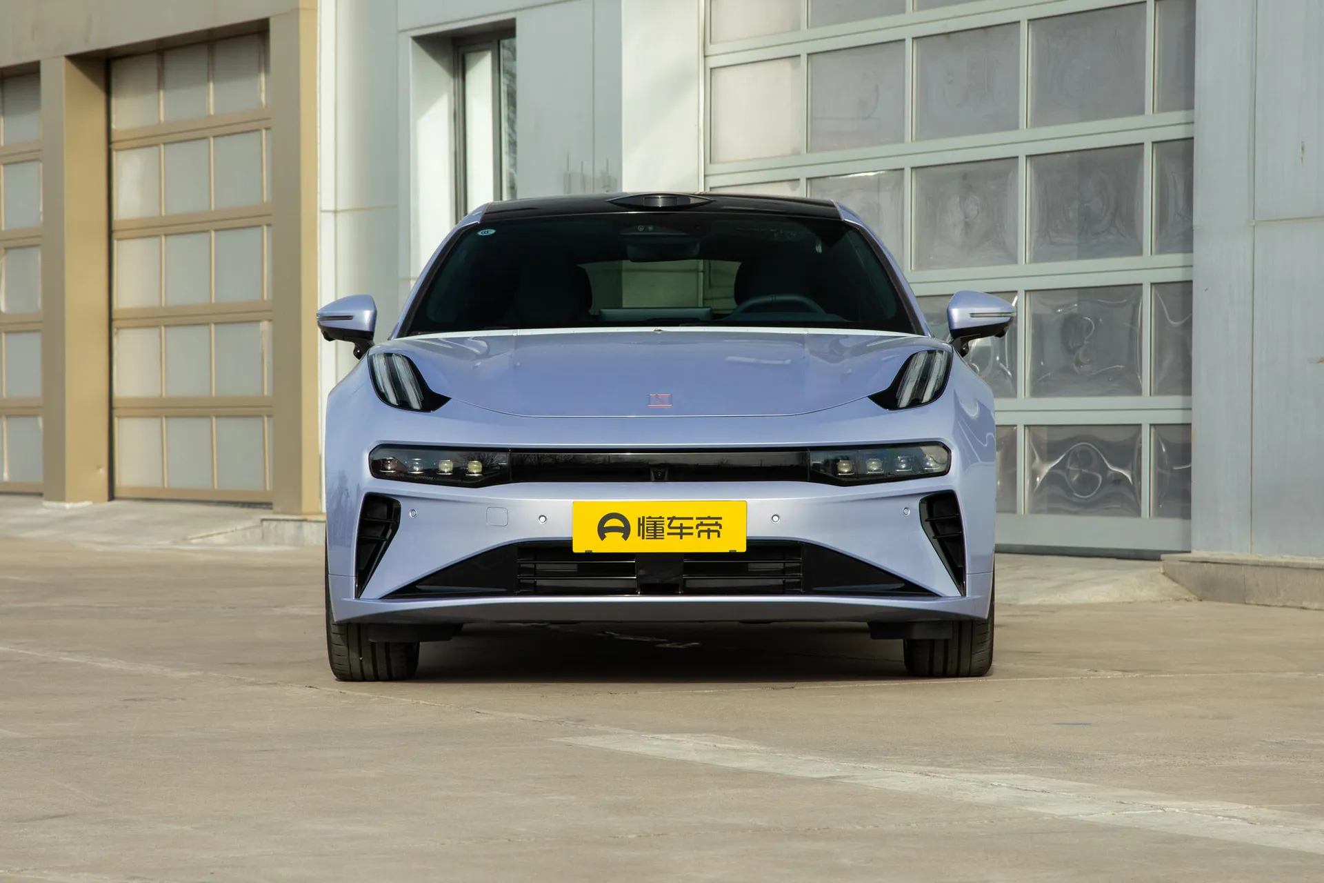  001 Ultra 103kWh AWD
