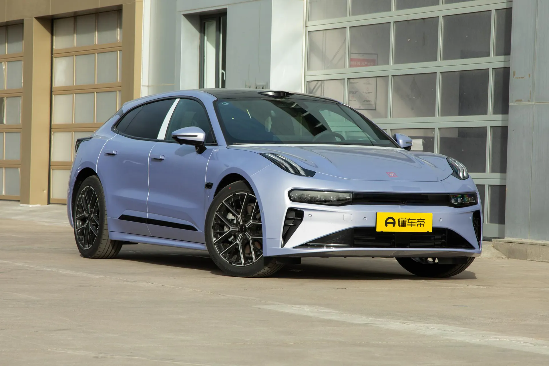  001 Ultra 103kWh AWD
