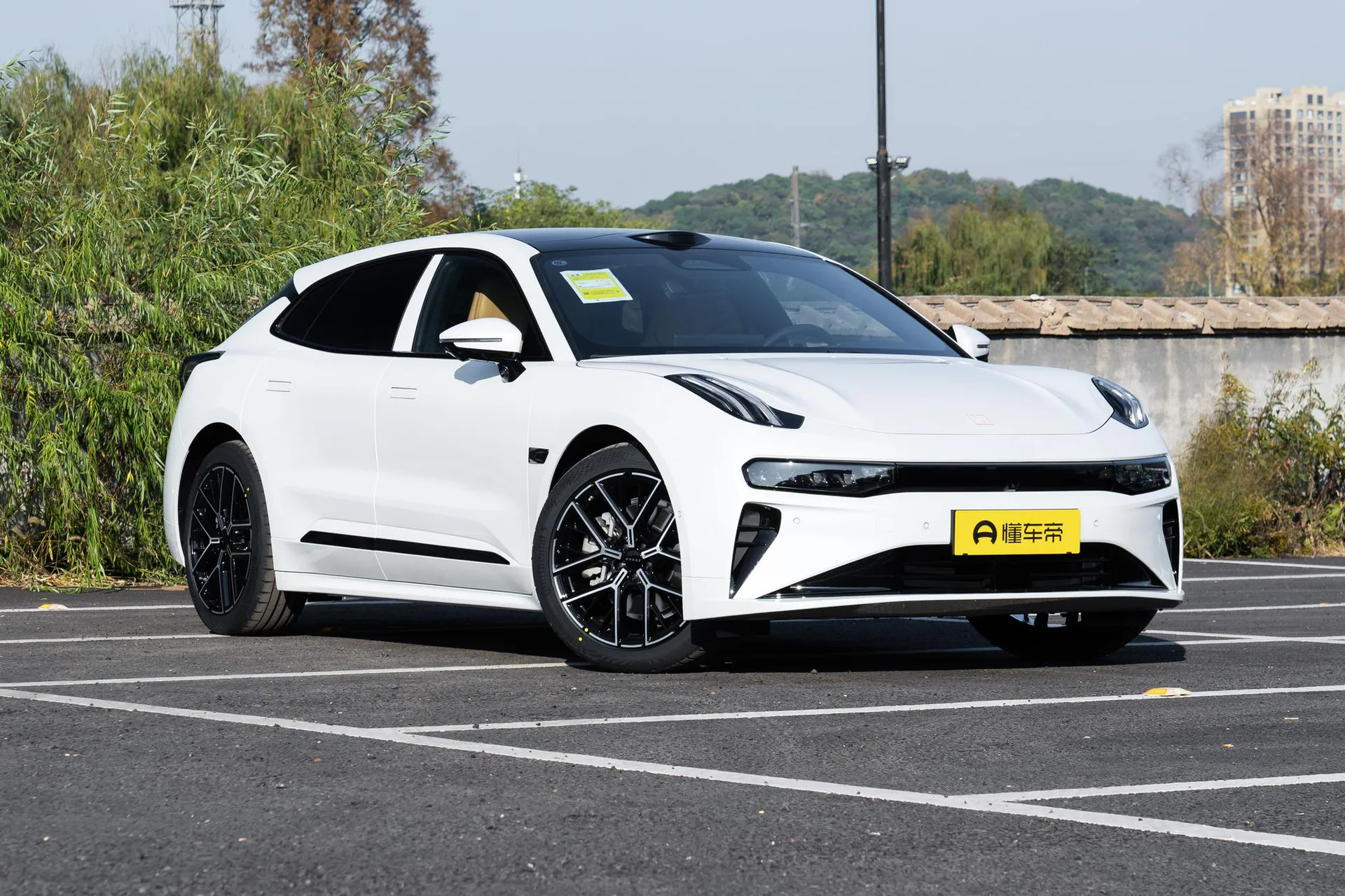  001 Ultra 103kWh AWD