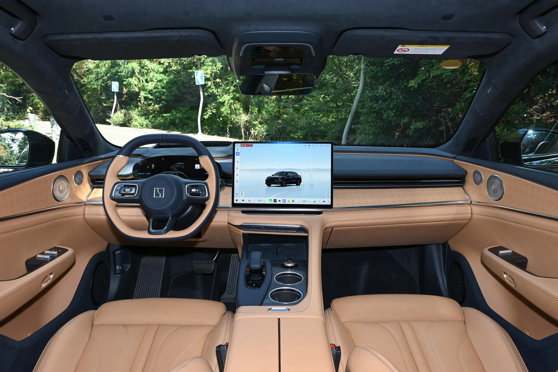  001 Ultra 103kWh AWD