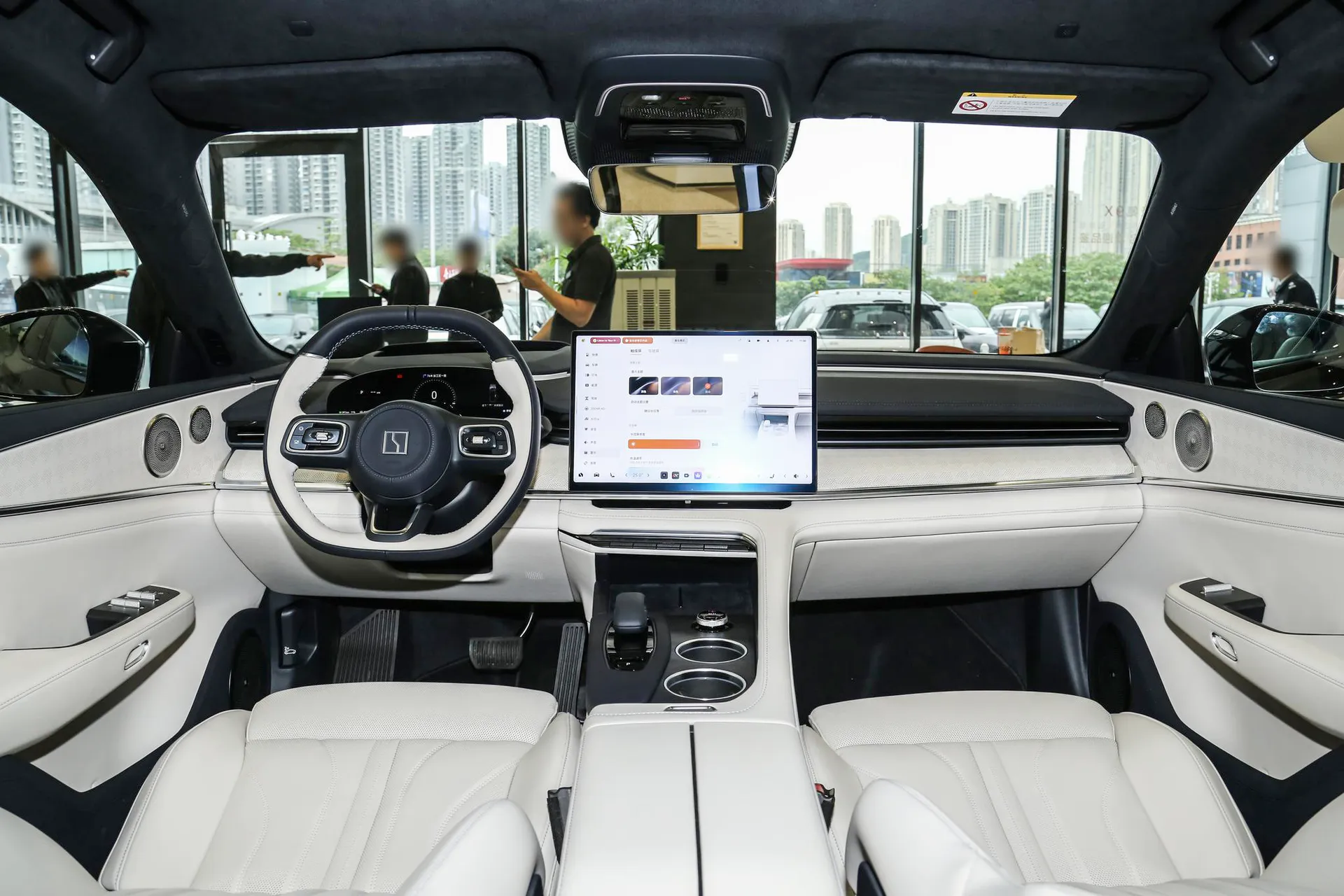  001 Ultra 103kWh AWD