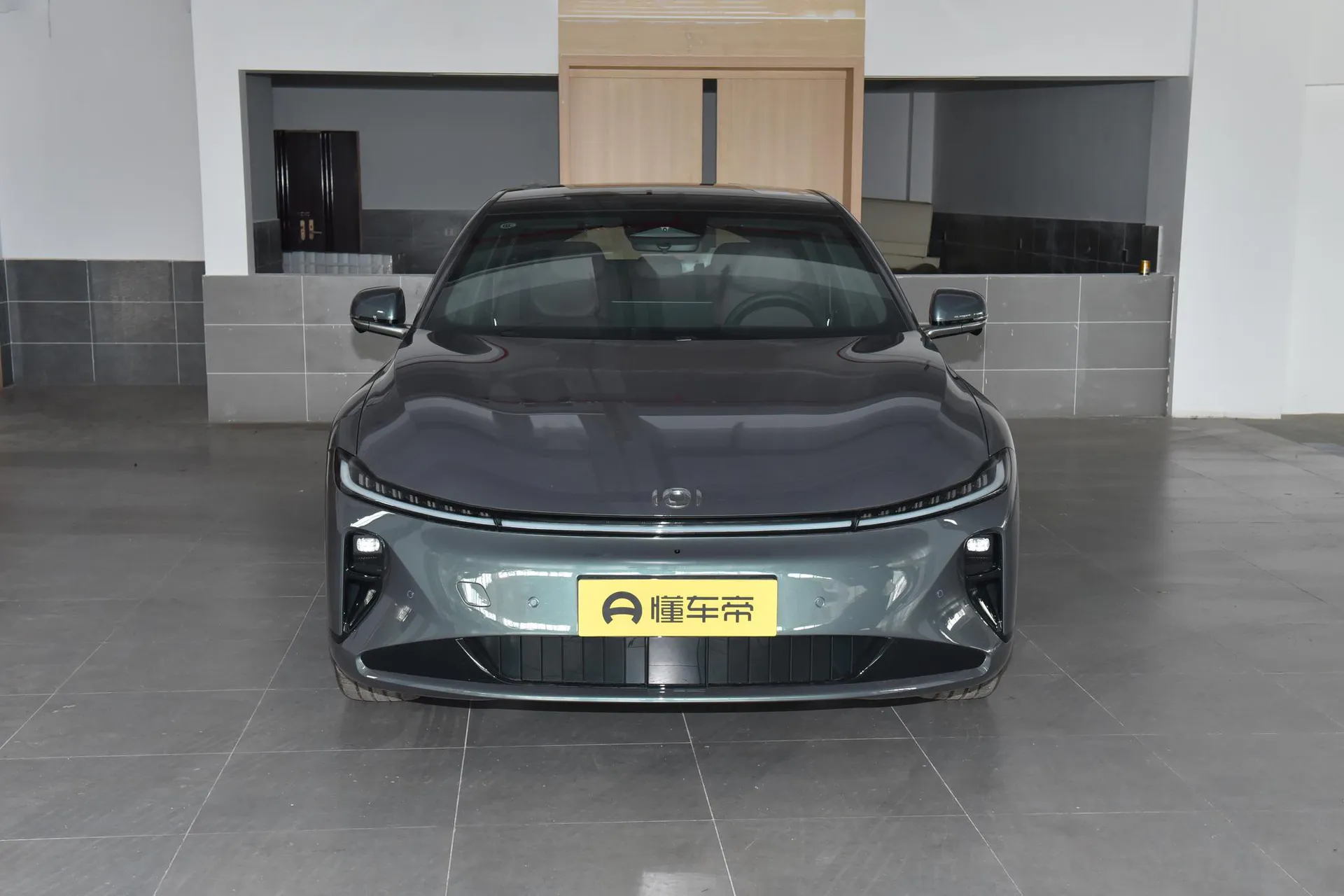  A07 Ultra Long Range Blue Whale Pure EV 730 Luxury