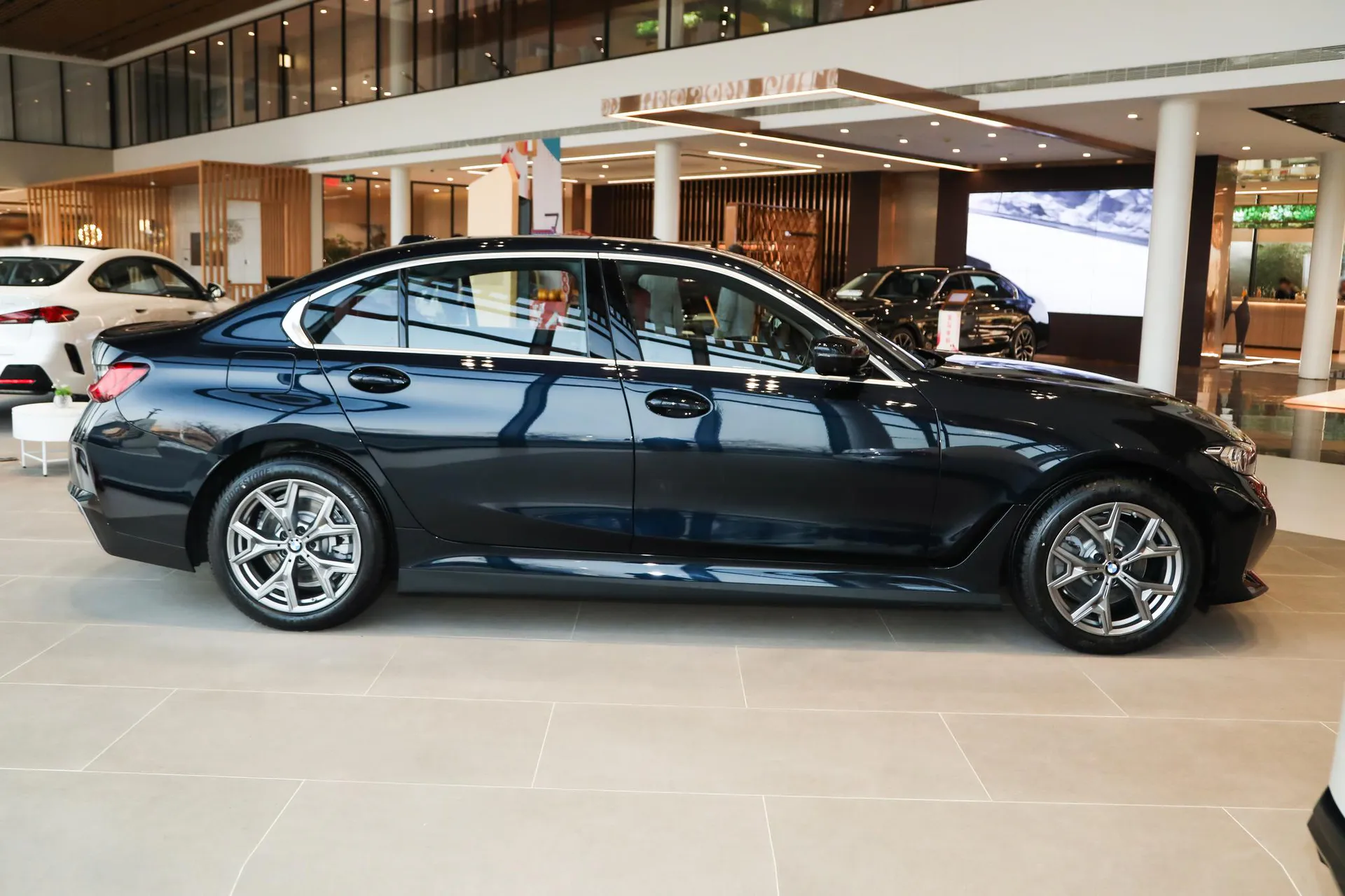  i3 Facelift eDrive 35 L