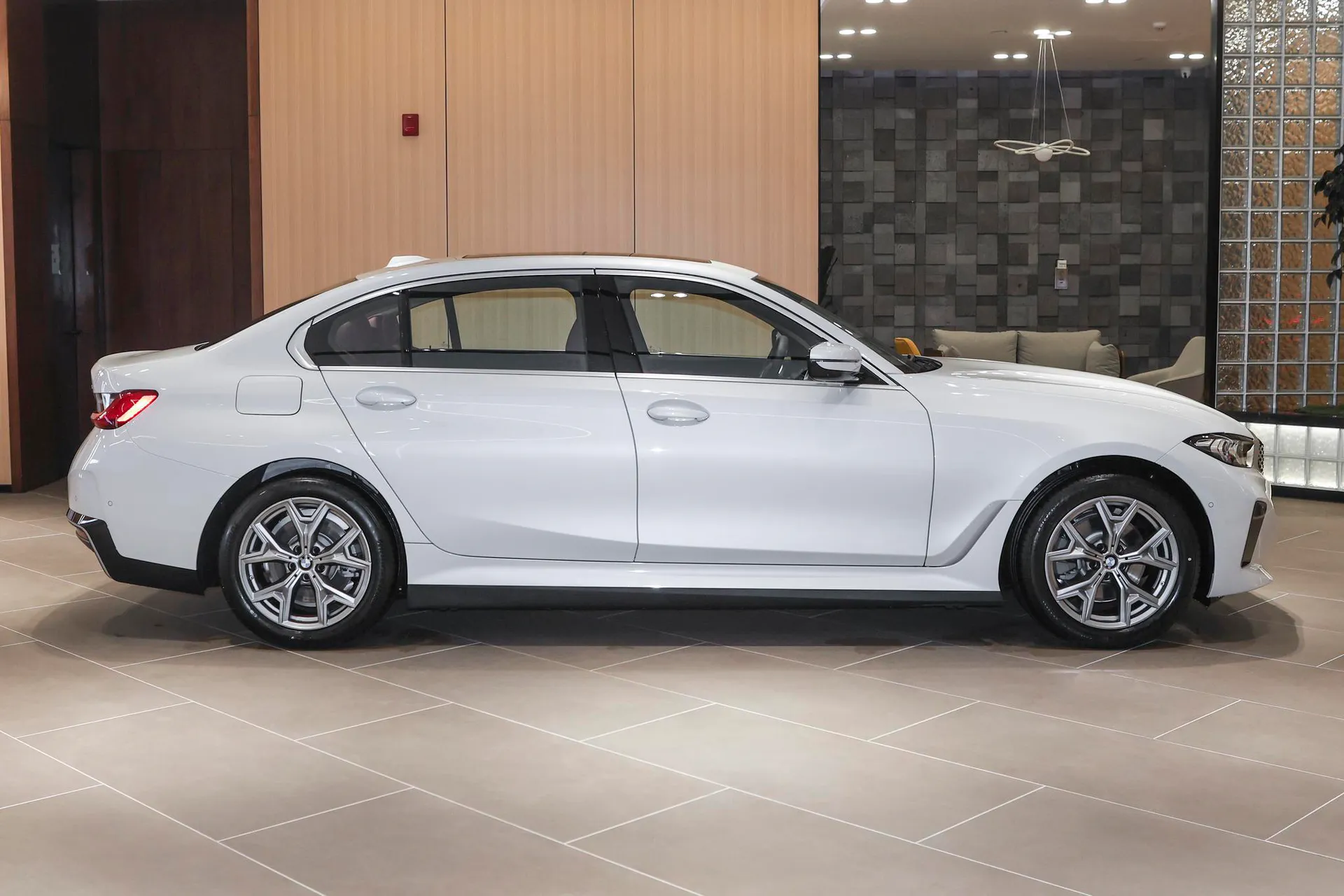  i3 Facelift eDrive 35 L