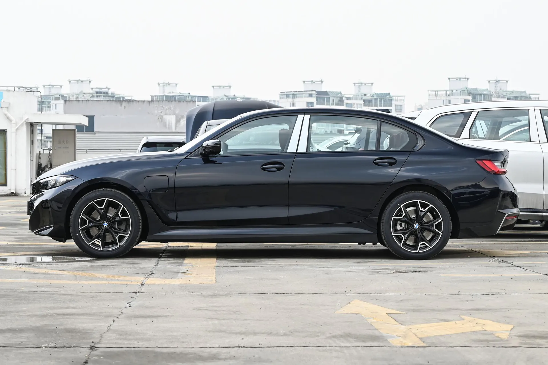  i3 Facelift eDrive 40 L Night Package