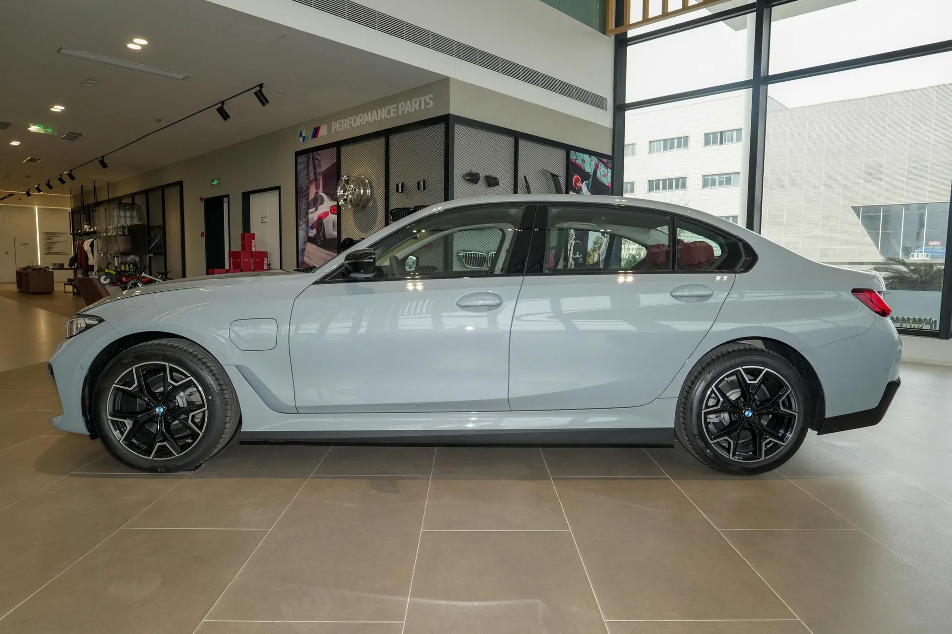  i3 Facelift eDrive 40 L Night Package