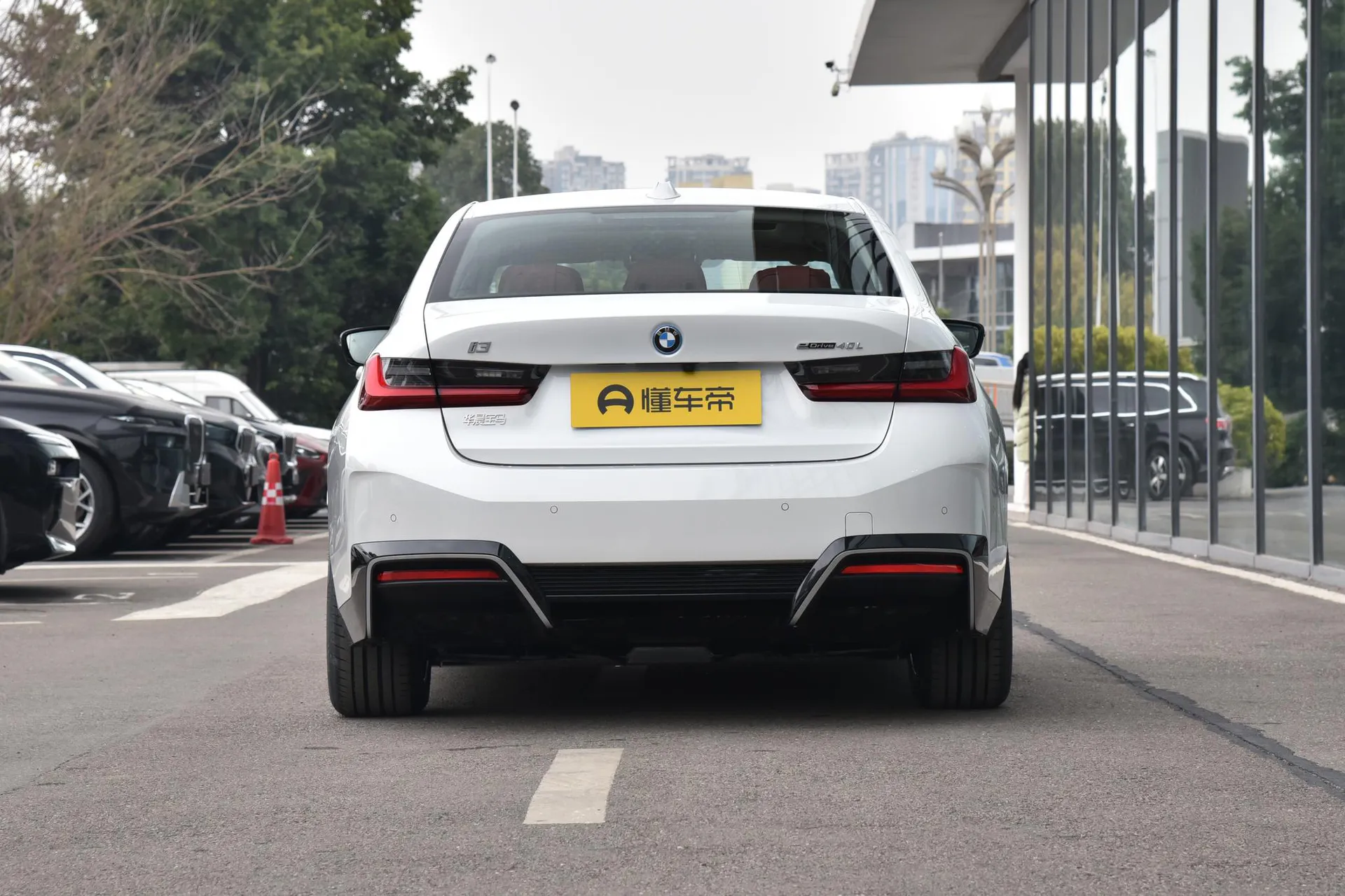  i3 Facelift eDrive 40 L Night Package