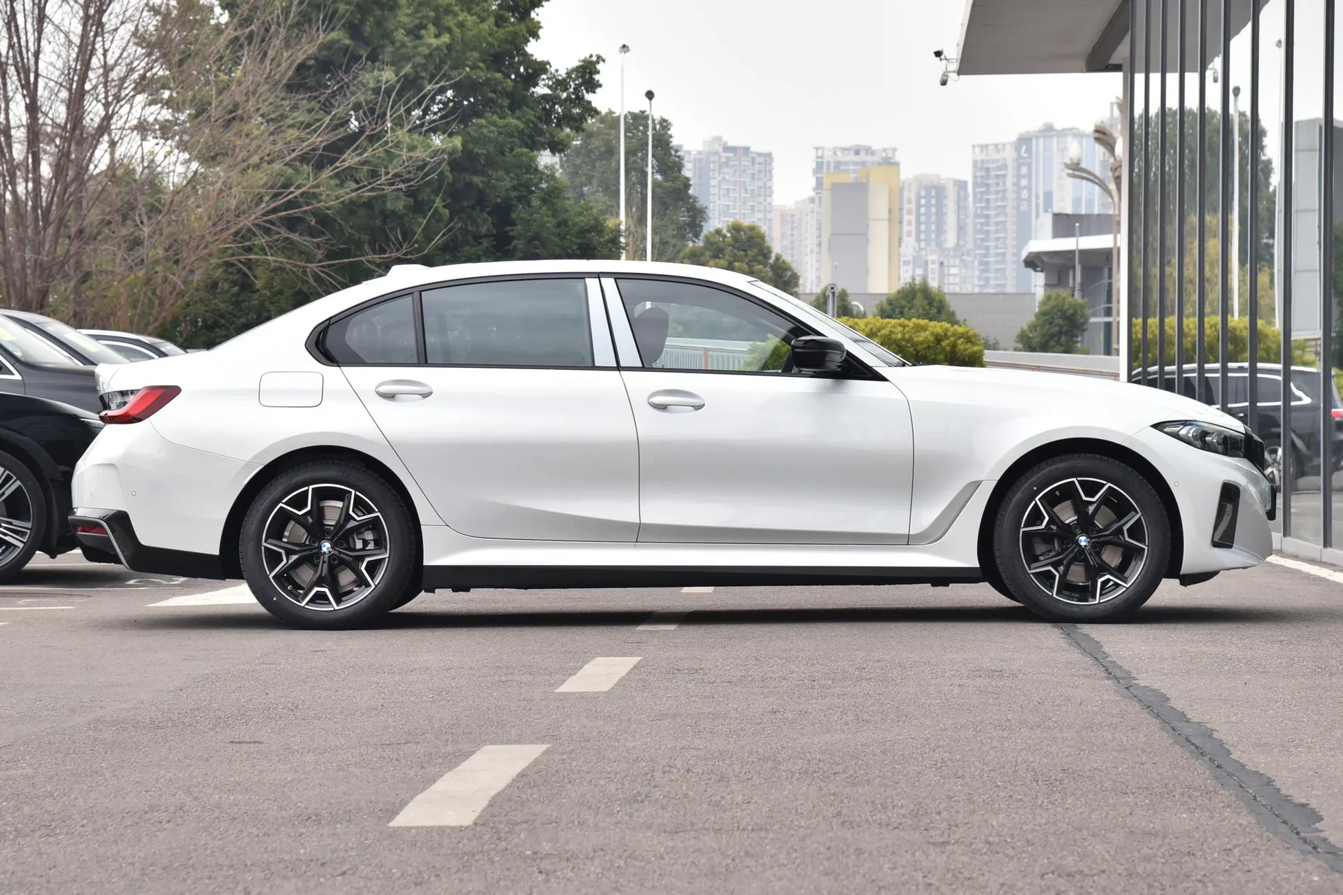  i3 Facelift eDrive 40 L Night Package
