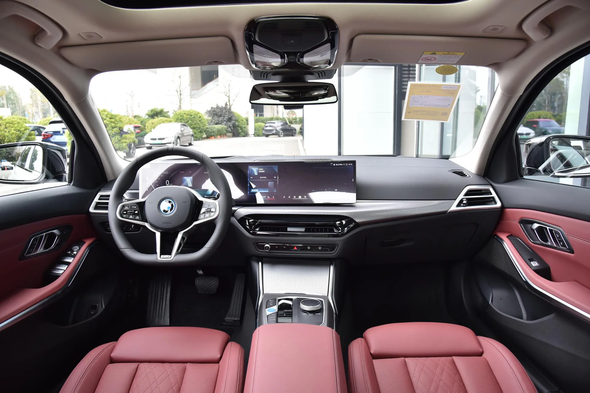  i3 Facelift eDrive 40 L Night Package