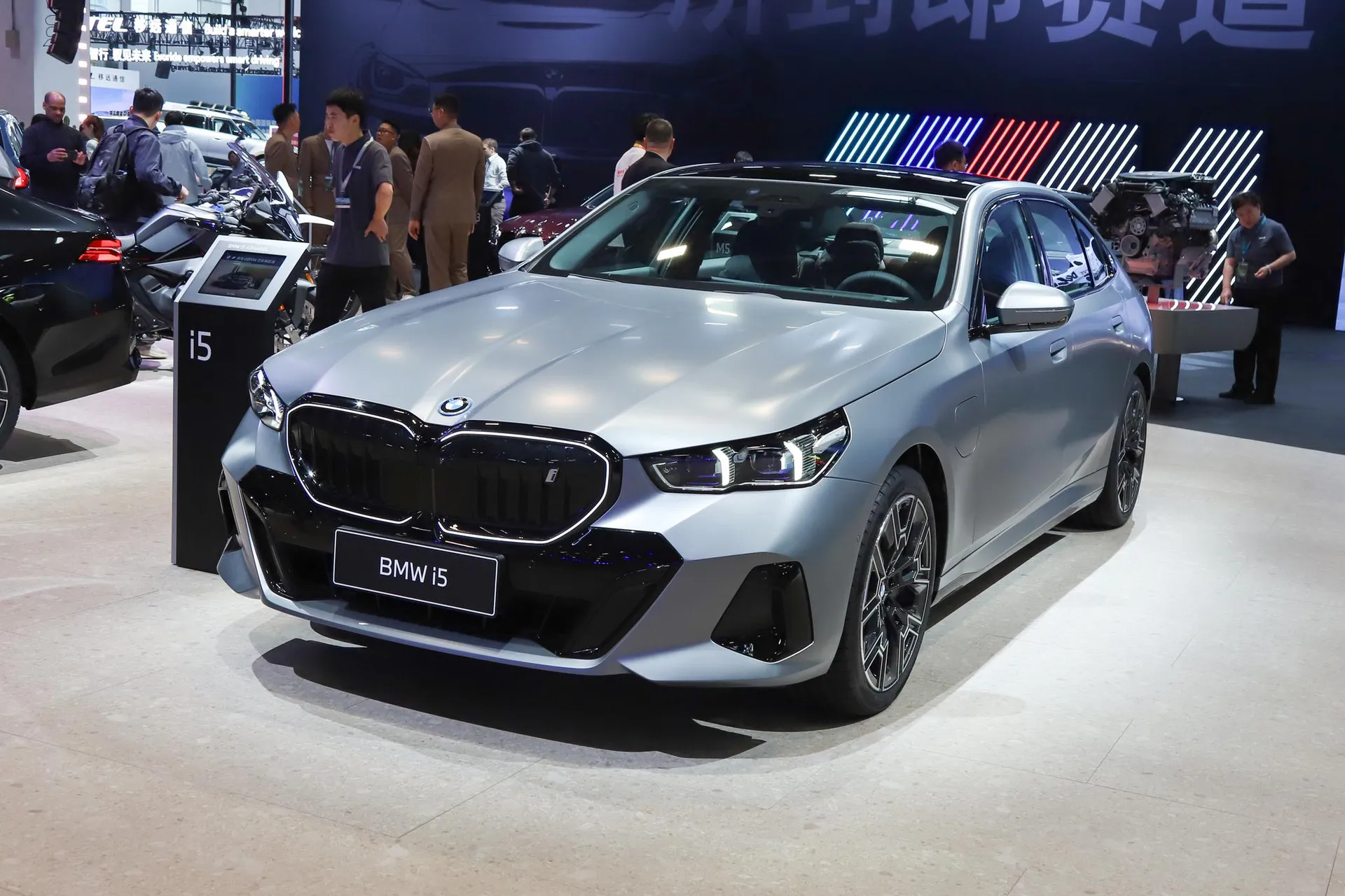  i5 xDrive 50 L M Sport