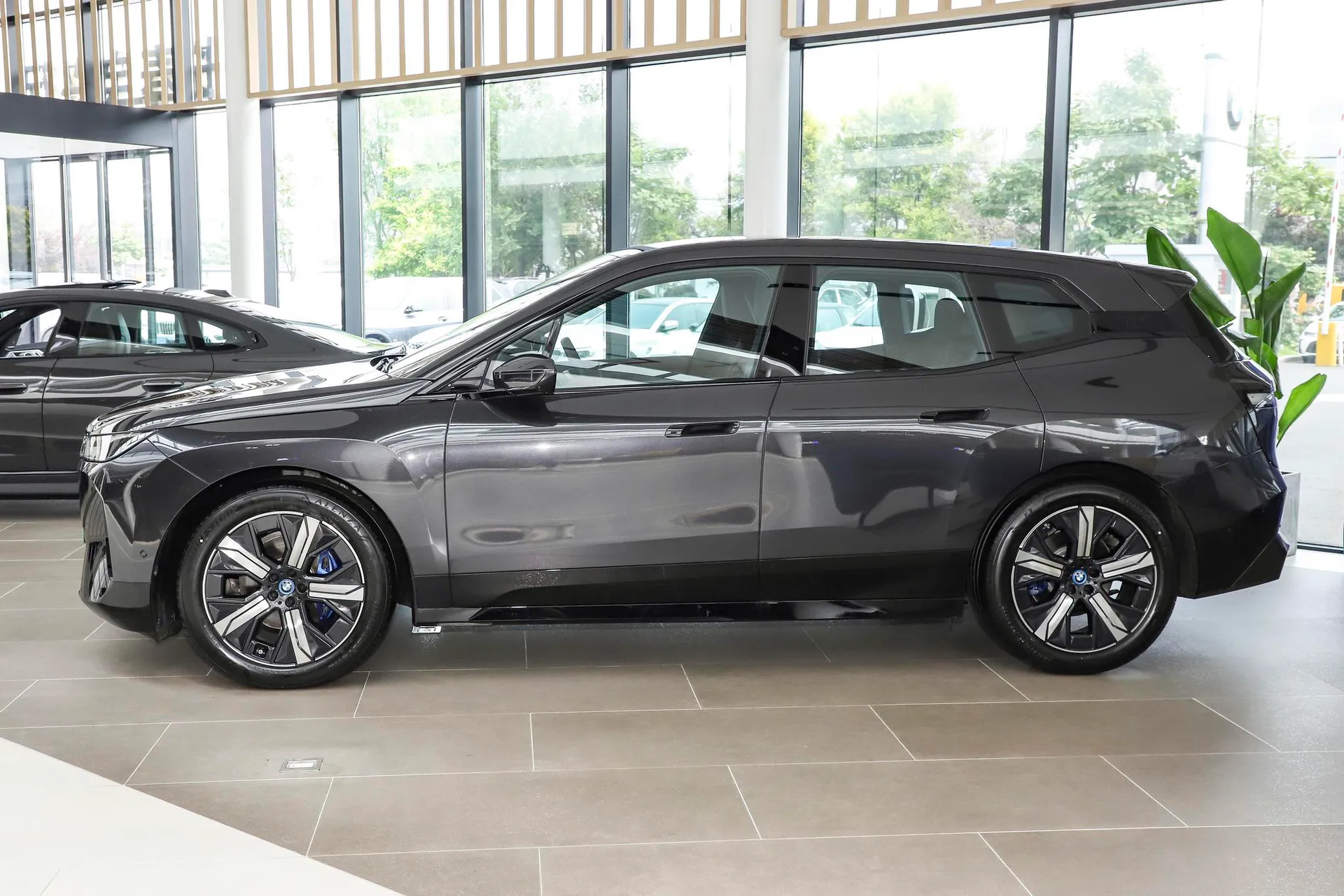  iX xDrive 40