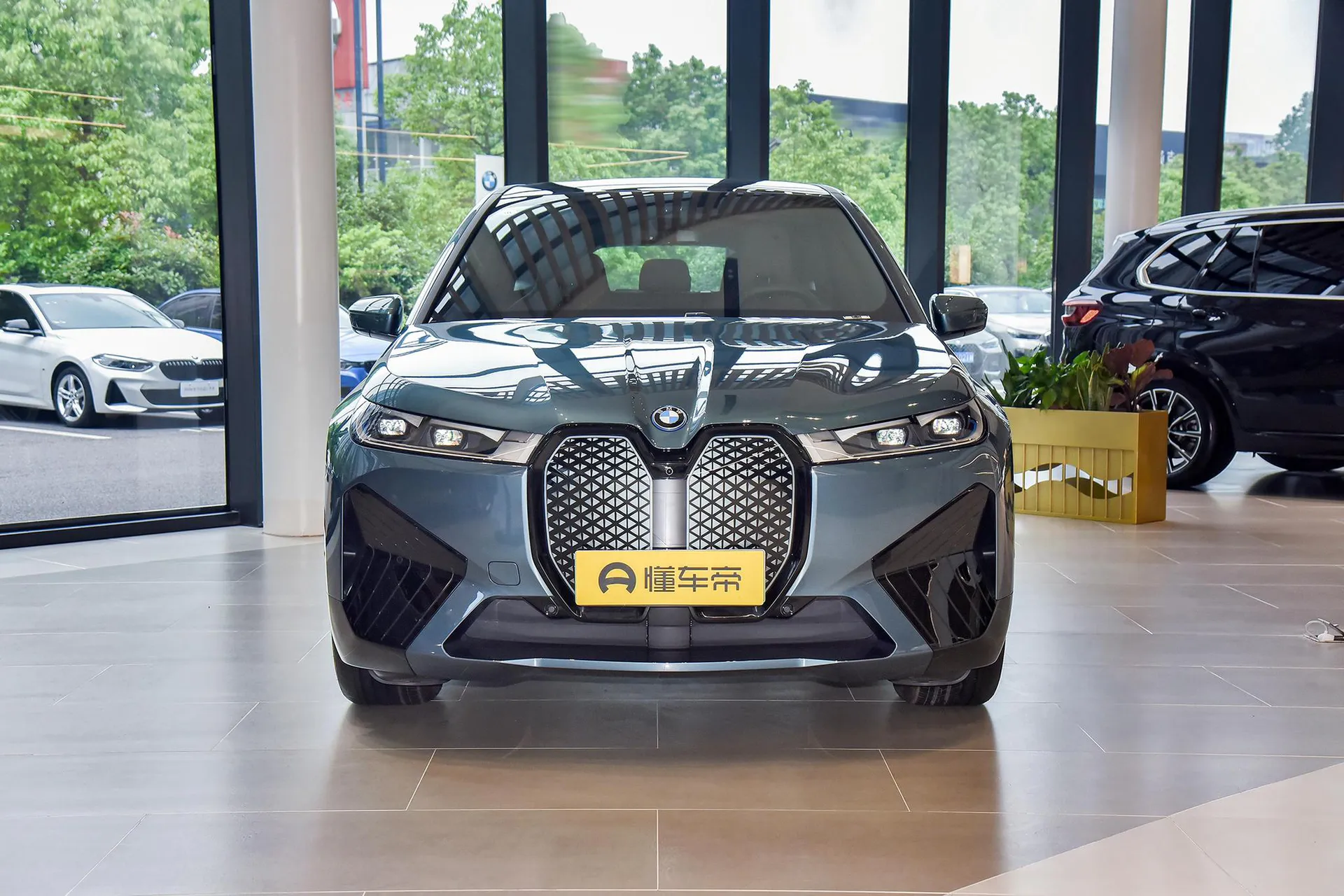  iX xDrive 40