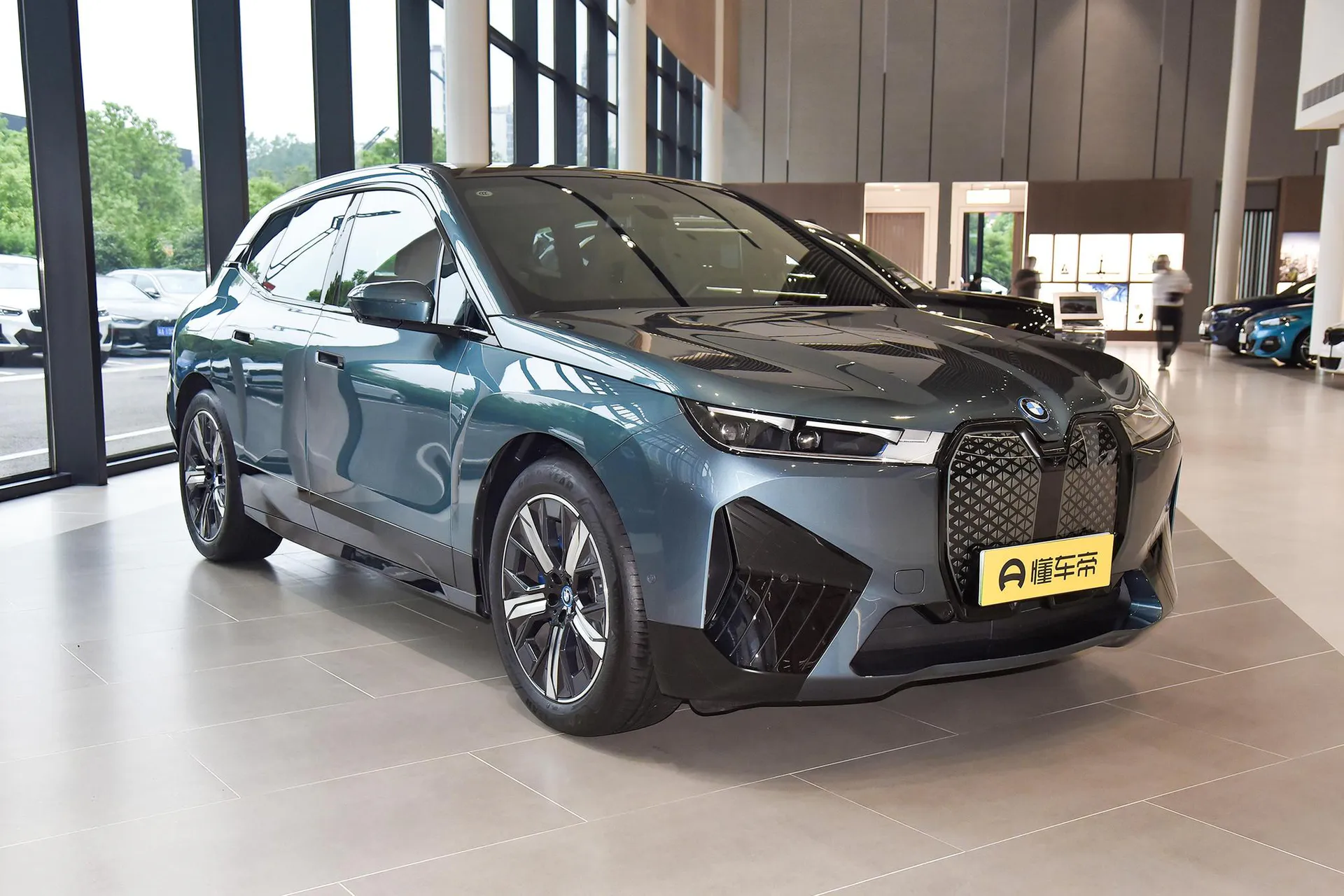  iX xDrive 40