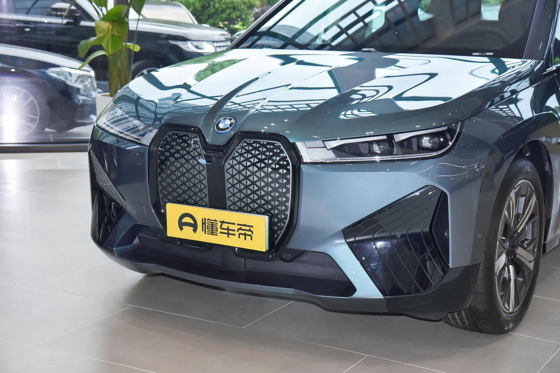  iX xDrive 40